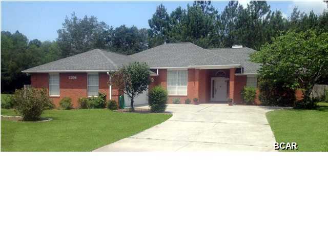 Fabulous three bedroom, two bath in upscale Mowat Highlands on a quiet corner lot. Home features an open floor plan, a cozy fireplace, Florida room overlooking a privacy fenced backyard and a great master suite with double vanity sinks in bath and a huge Jacuzzi tub perfect for unwinding after a hard day's work, laundry room and an oversized garage perfect for your tools. Dont let someone else beat you to it! Call us today!