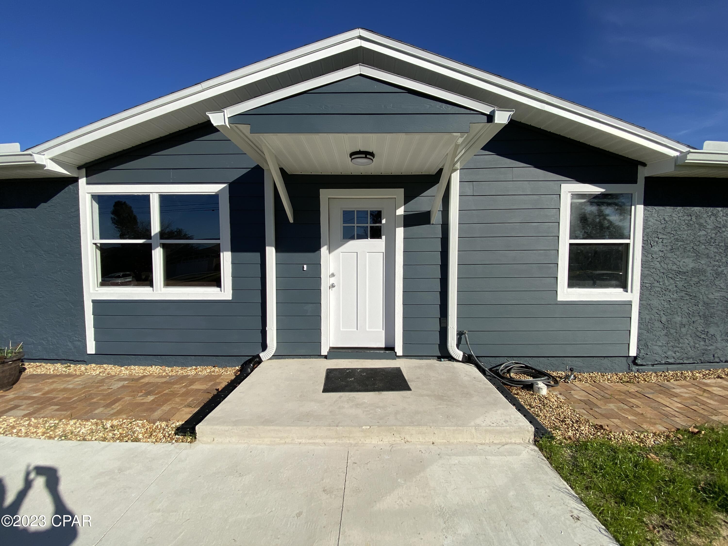 COMPLETELY REMODELED 3bd 2ba 1,250sqft w/ large fenced in yard in Venetian Villa. New roof, LVP flooring, recessed lighting, custom painting, crown molding, new cabinets & doors. New stainless appliances, vanities, fixtures- everything is new! Bluetooth speakers in bathrooms. Large laundry room, washer & dryer included. 2-car garage, Florida room [not counted in sqft], and covered back porch. Room for your boat. MUST SEE! Sorry no pets.