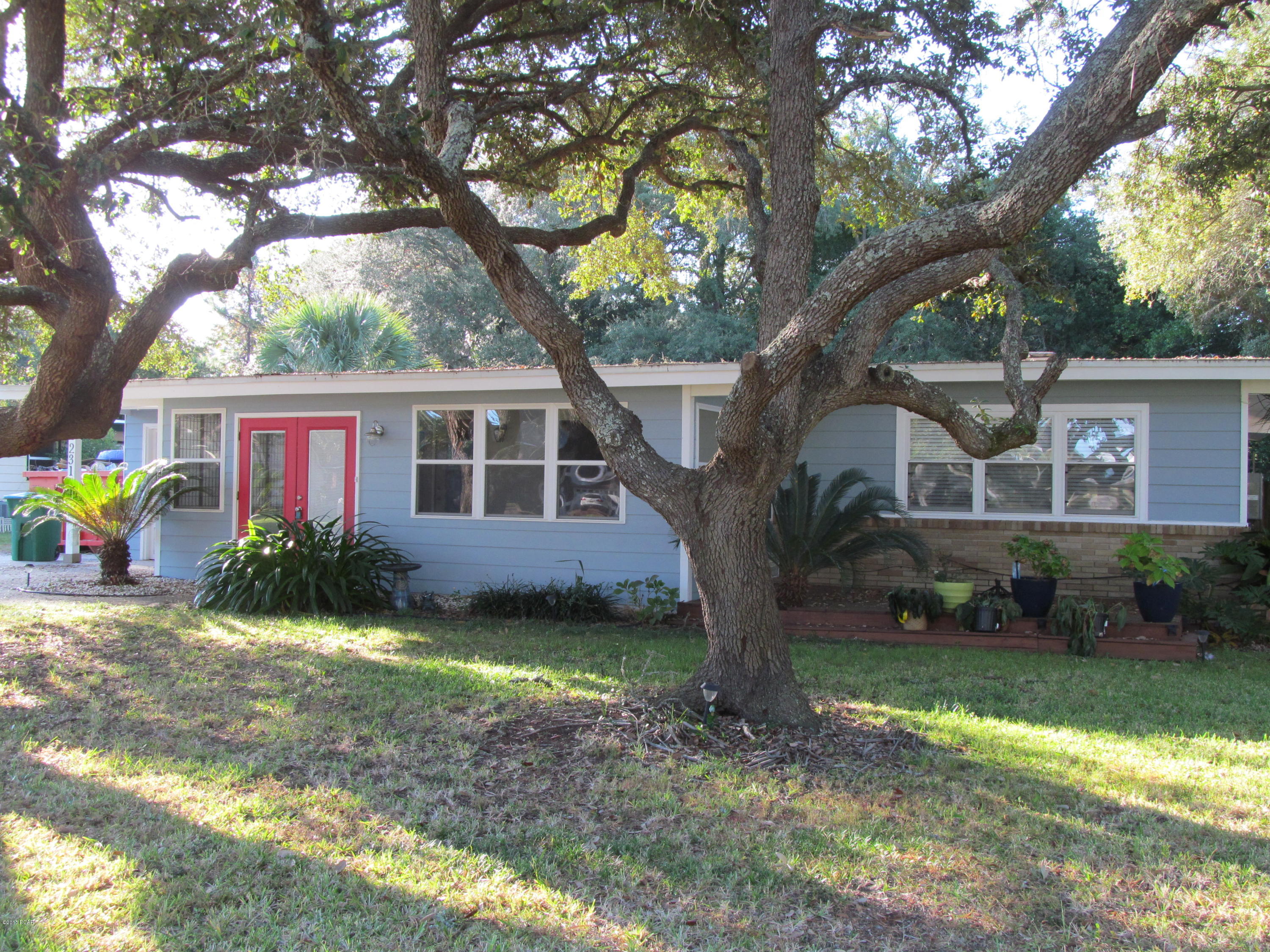 Woodlawn Unit 1 - Residential Lease