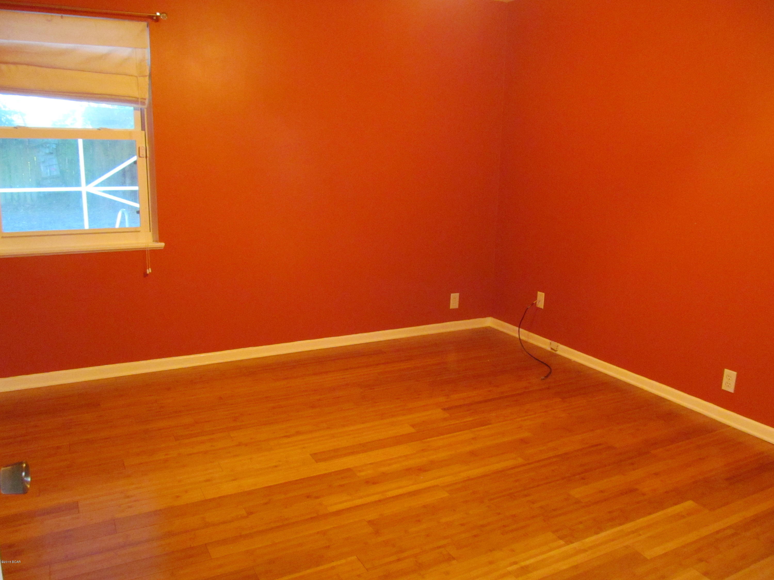 Woodlawn Unit 1 - Residential Lease