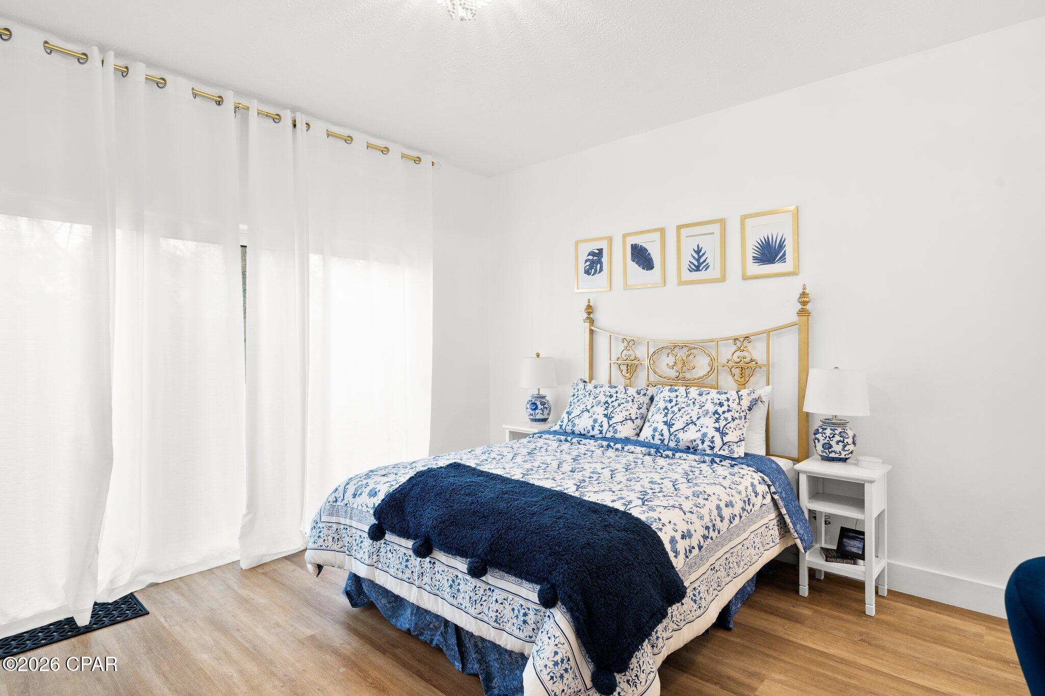 Long Beach 3rd - Residential