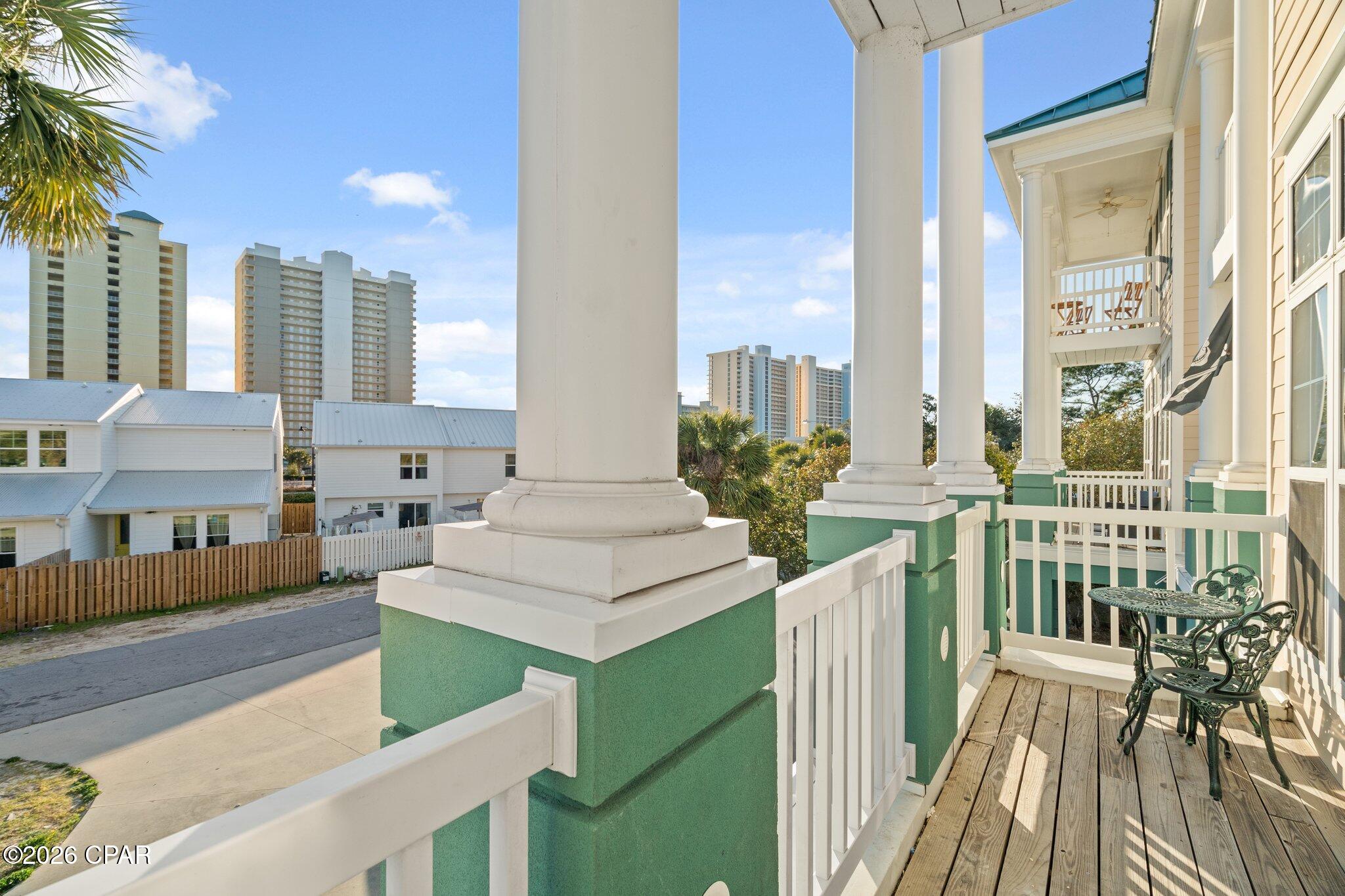 Long Beach 3rd - Residential