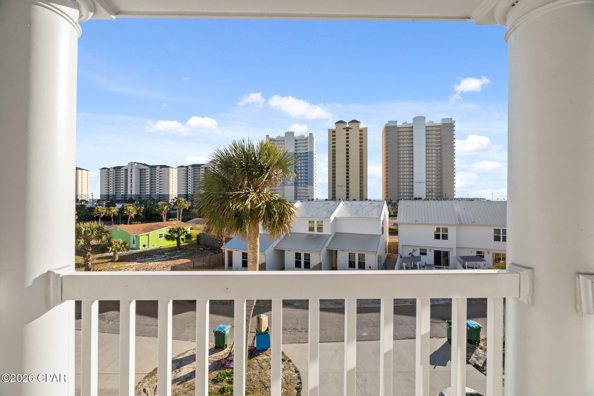 Long Beach 3rd - Residential