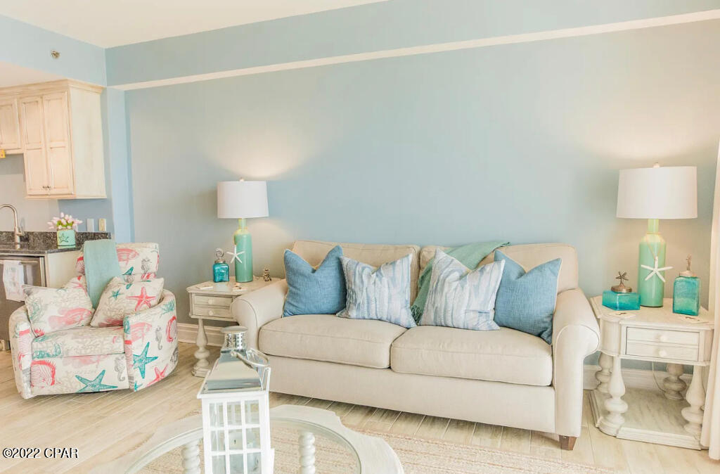 Laketown Wharf - Residential