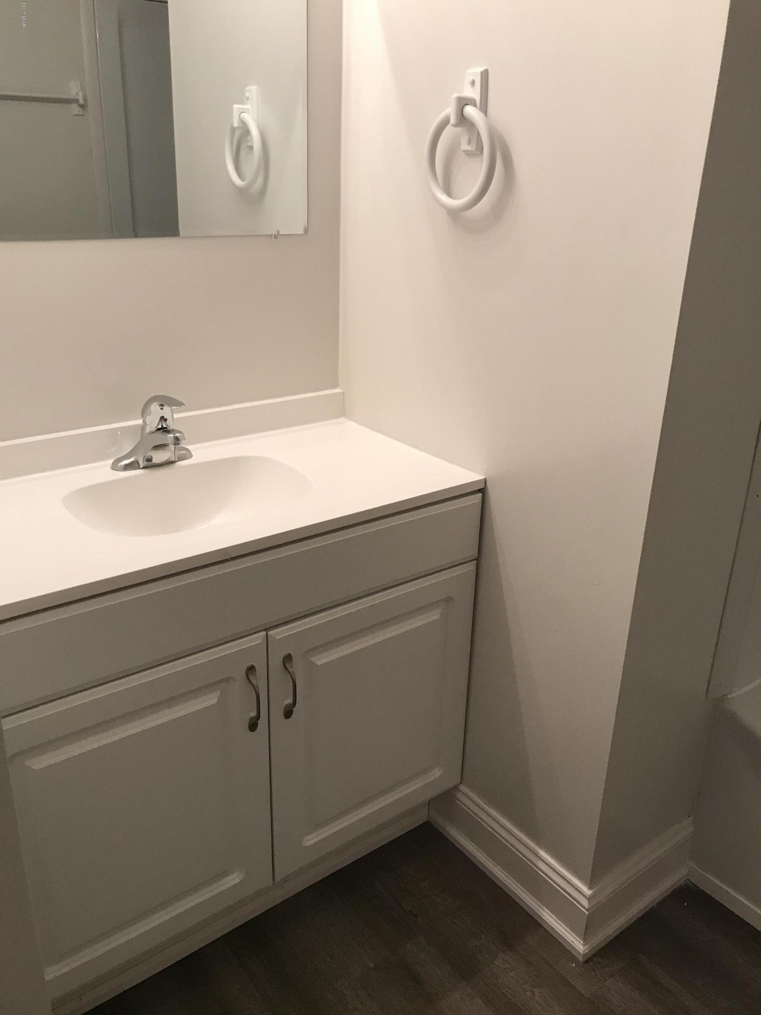 Robindale - Residential Lease