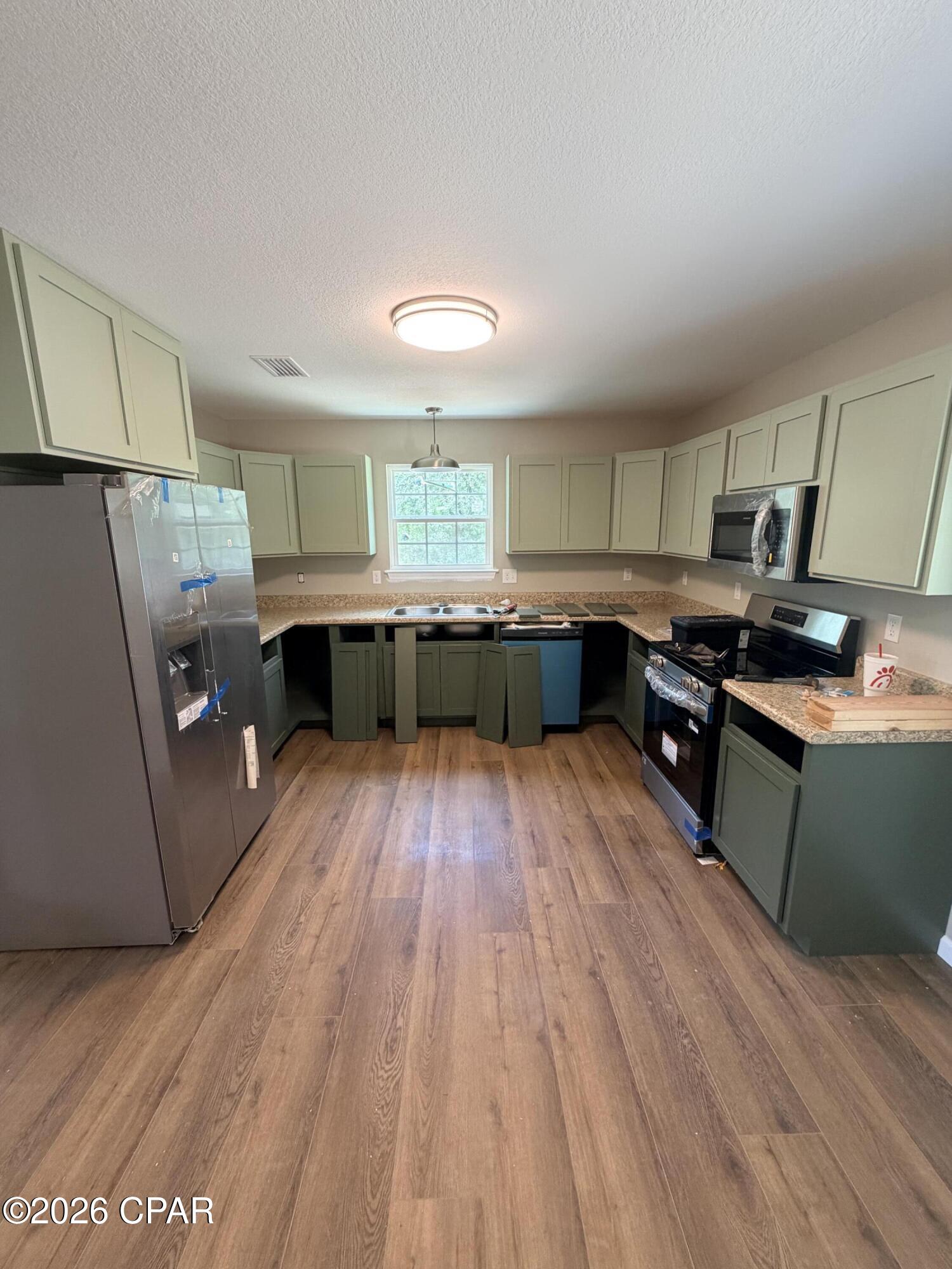 Grand Ridge - Residential