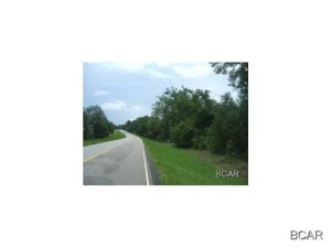 28 acres of vacant land located within 30 minutes of Panama City Beach and 25 miles from the airport.