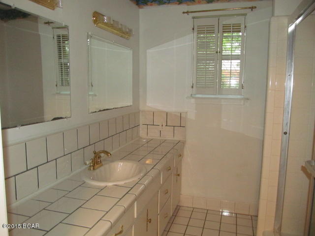 Island View Estates - Residential Lease