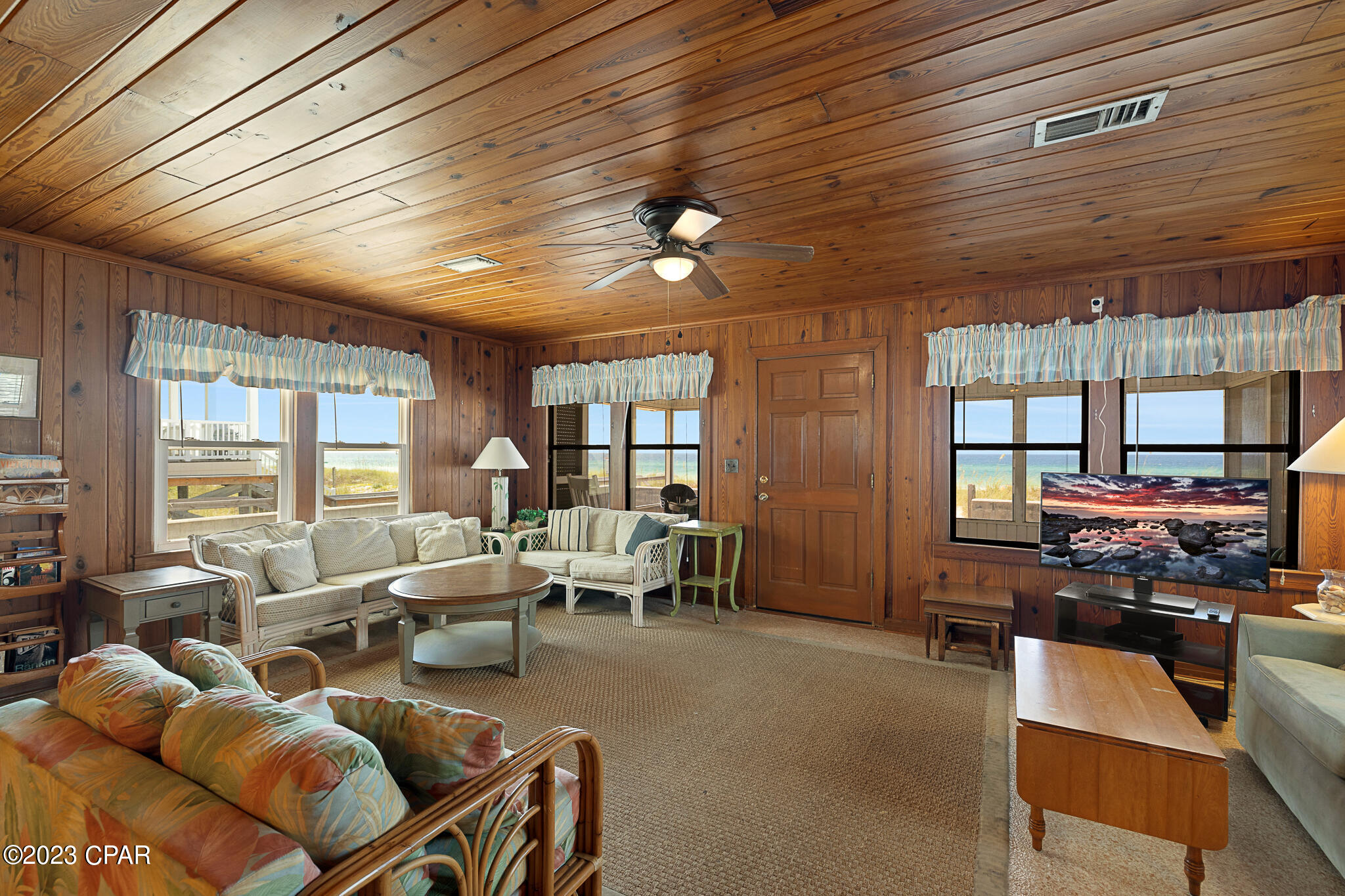 Laguna Beach Estates 2nd Add - Residential
