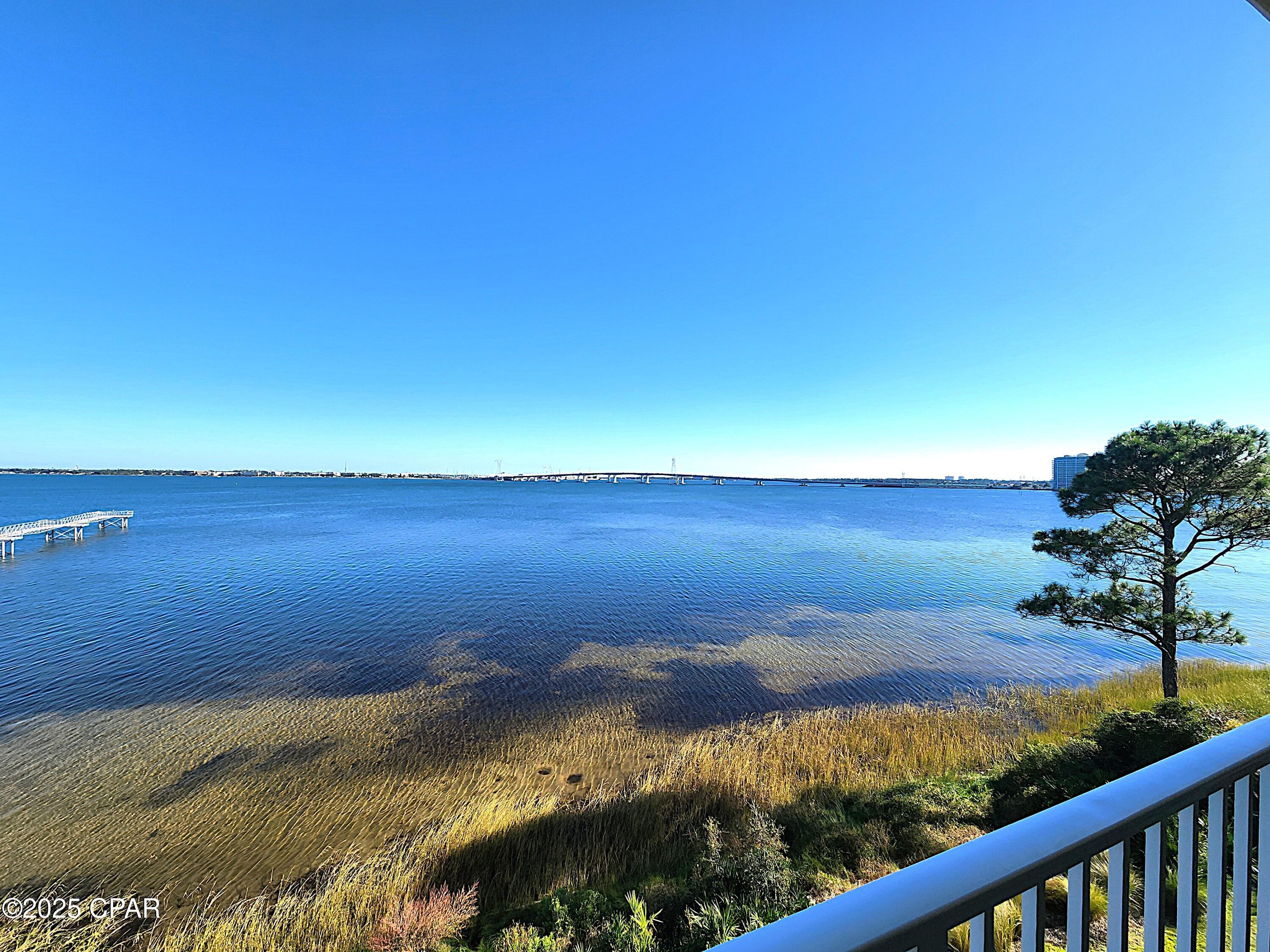 Hibiscus By The Bay - Residential