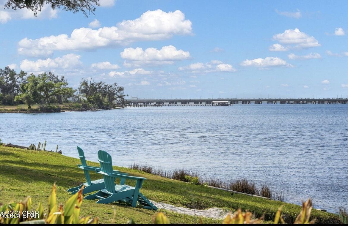 Tropical Bay - Residential