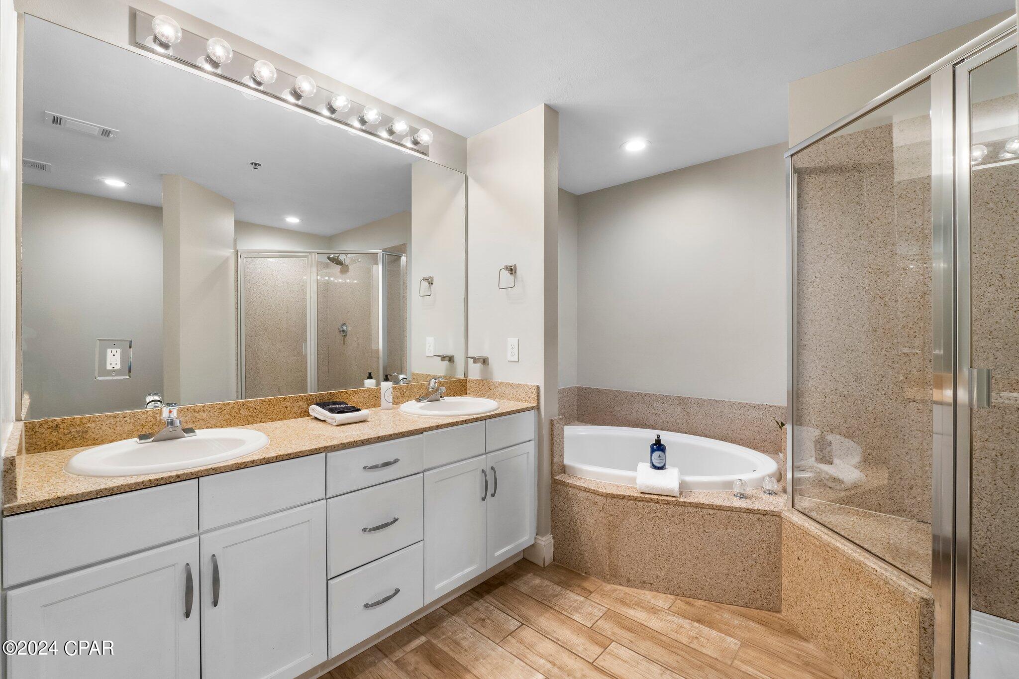 Laketown Wharf - Residential
