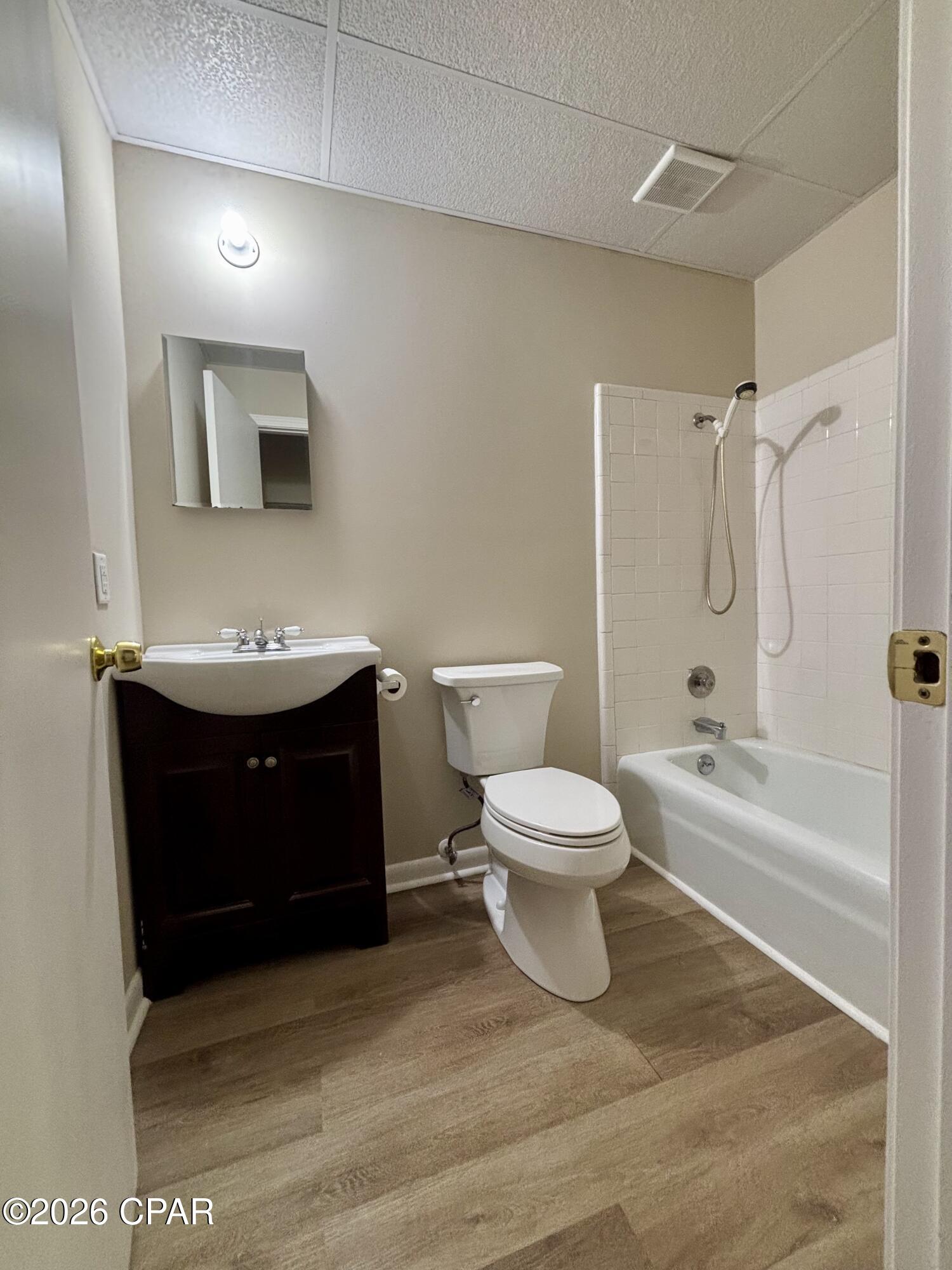 Bay Club Condo Ph 2 - Residential Lease