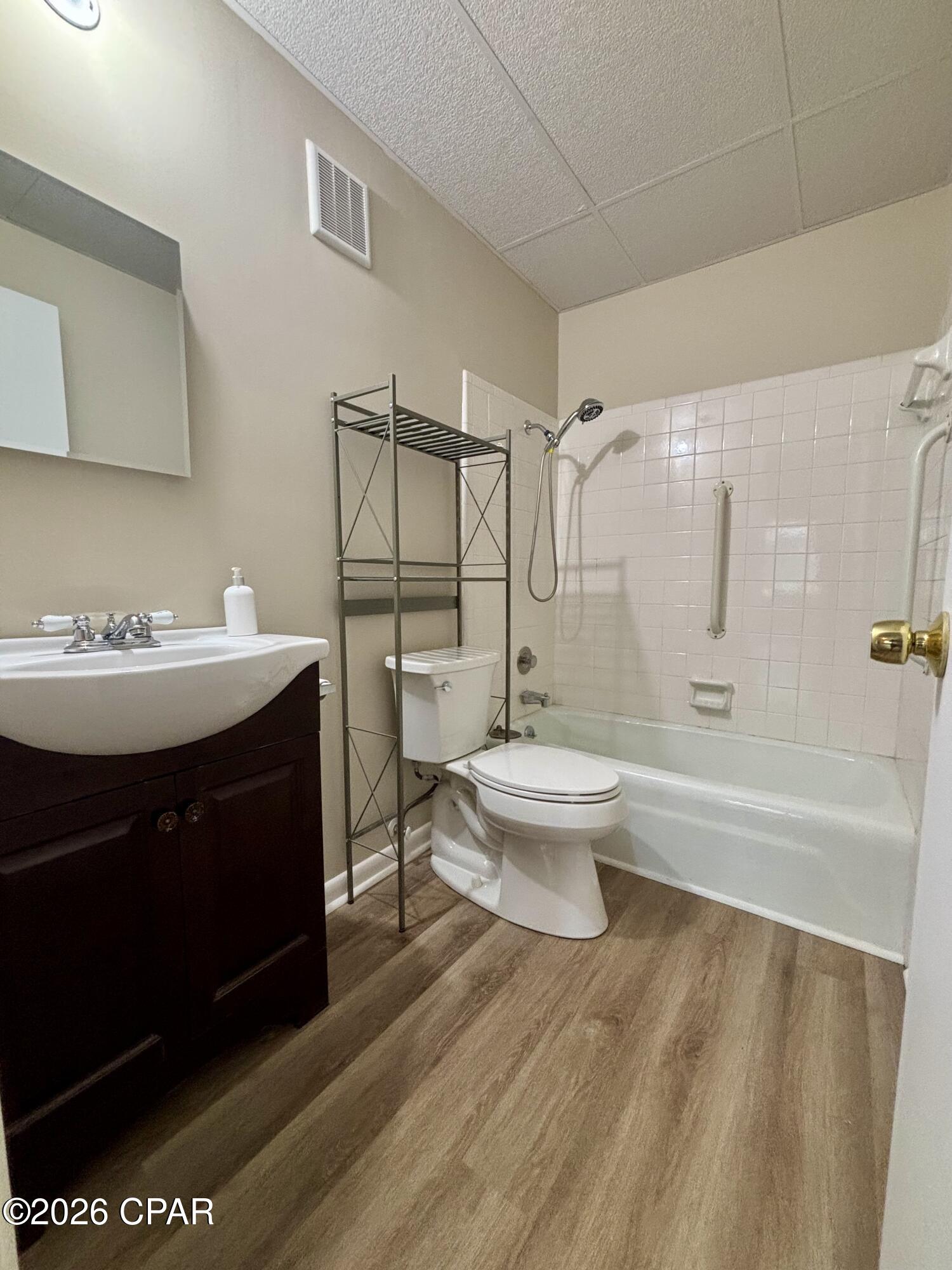 Bay Club Condo Ph 2 - Residential Lease
