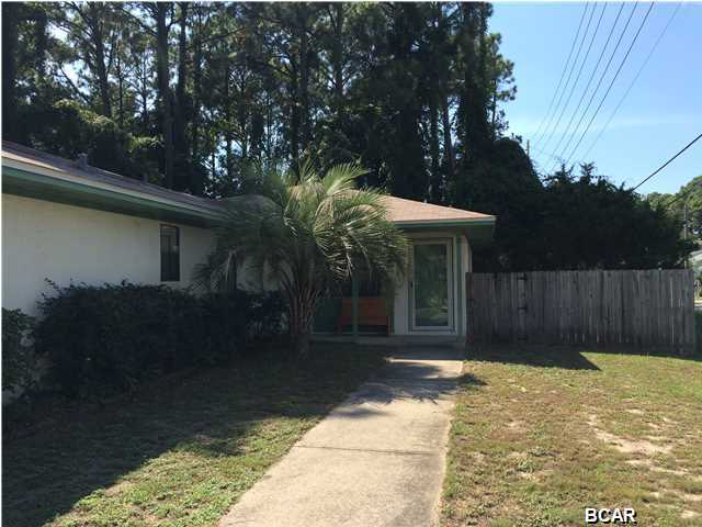 Duplex unit located in the Thomas Drive area. This is a two bedroom one bath unit with all tile floors, kitchen/dining/living room combo with open deck and small fenced yard.