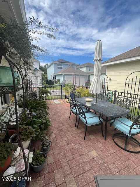 Magnolia Bay Club - Residential