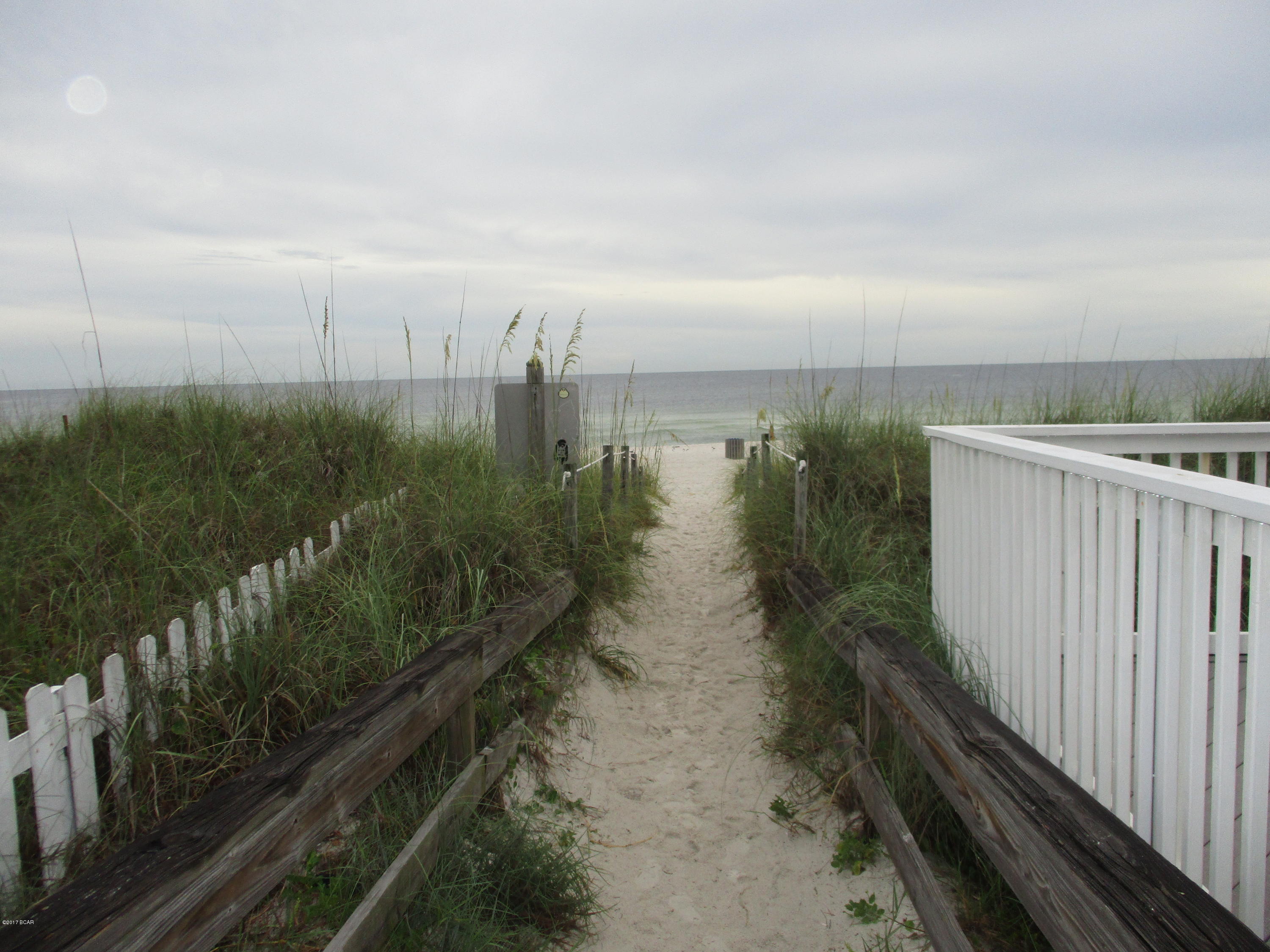 Gulf Lagoon Beach - Land