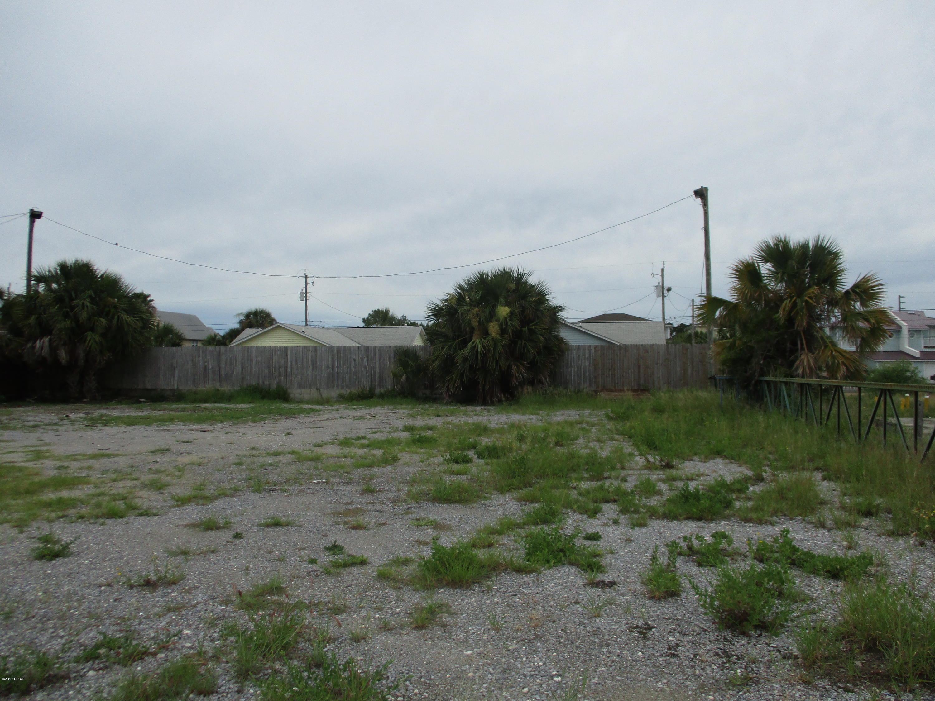 Gulf Lagoon Beach - Land