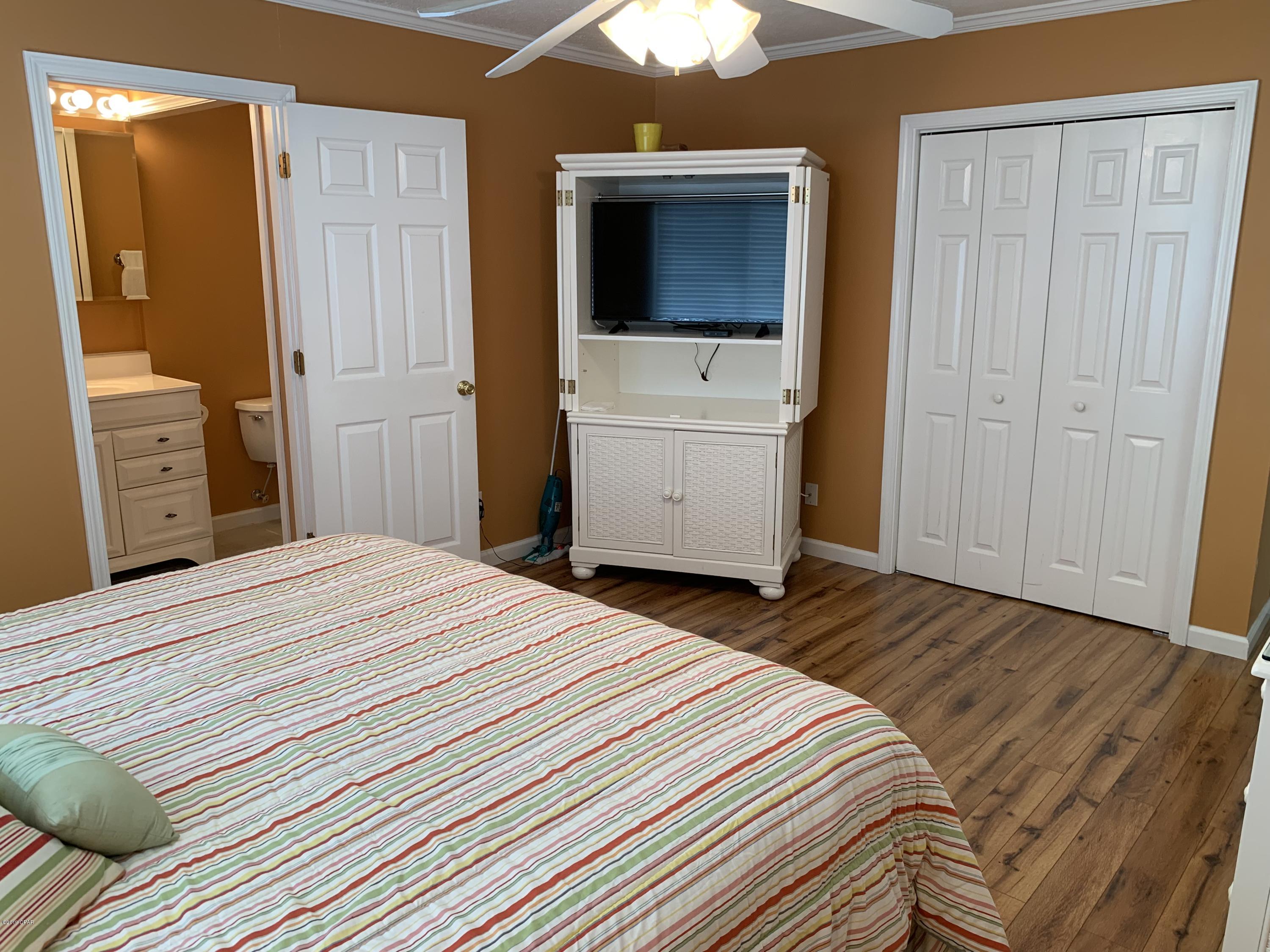 Emerald Pointe Resort - Residential Lease