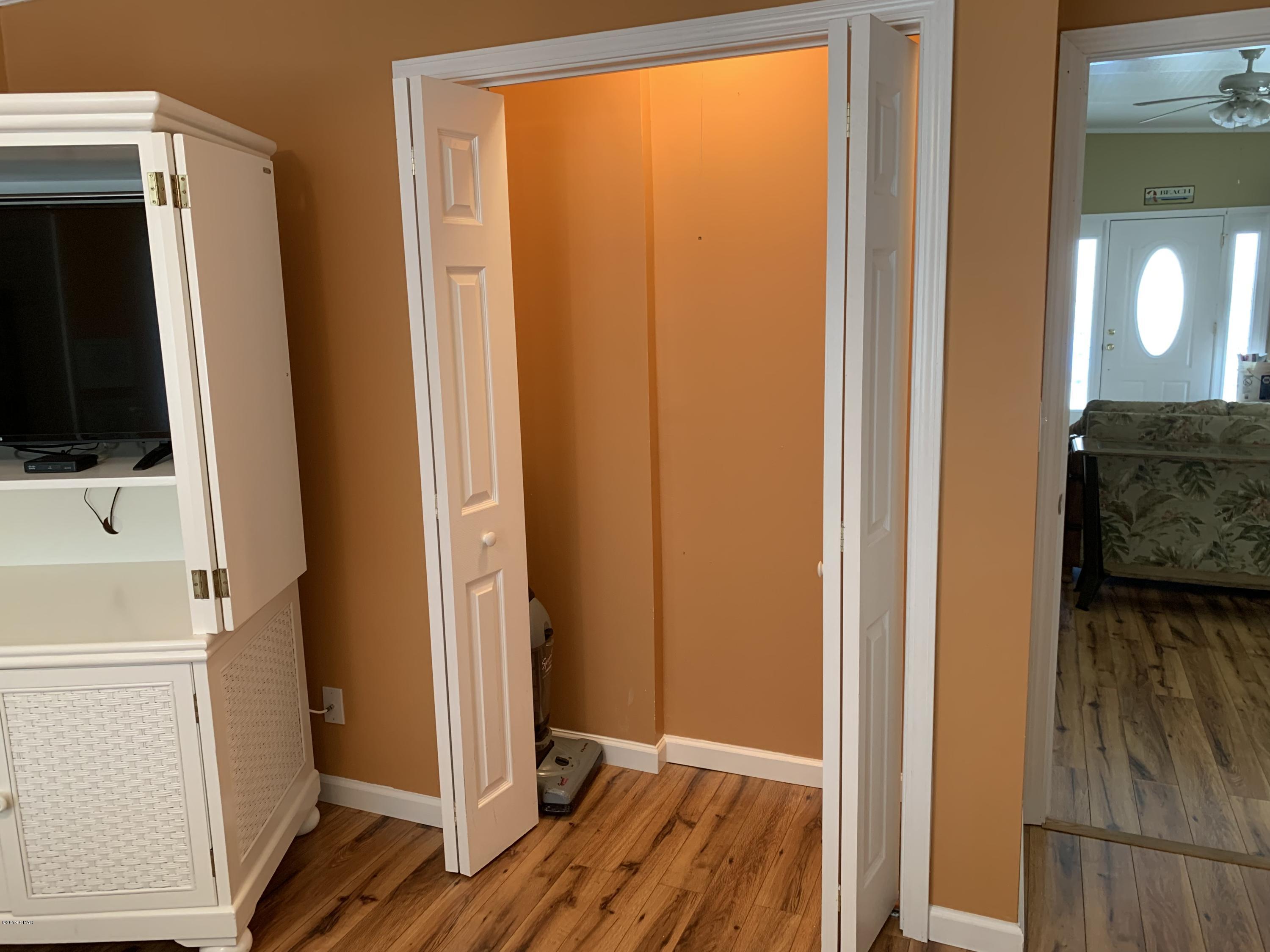 Emerald Pointe Resort - Residential Lease