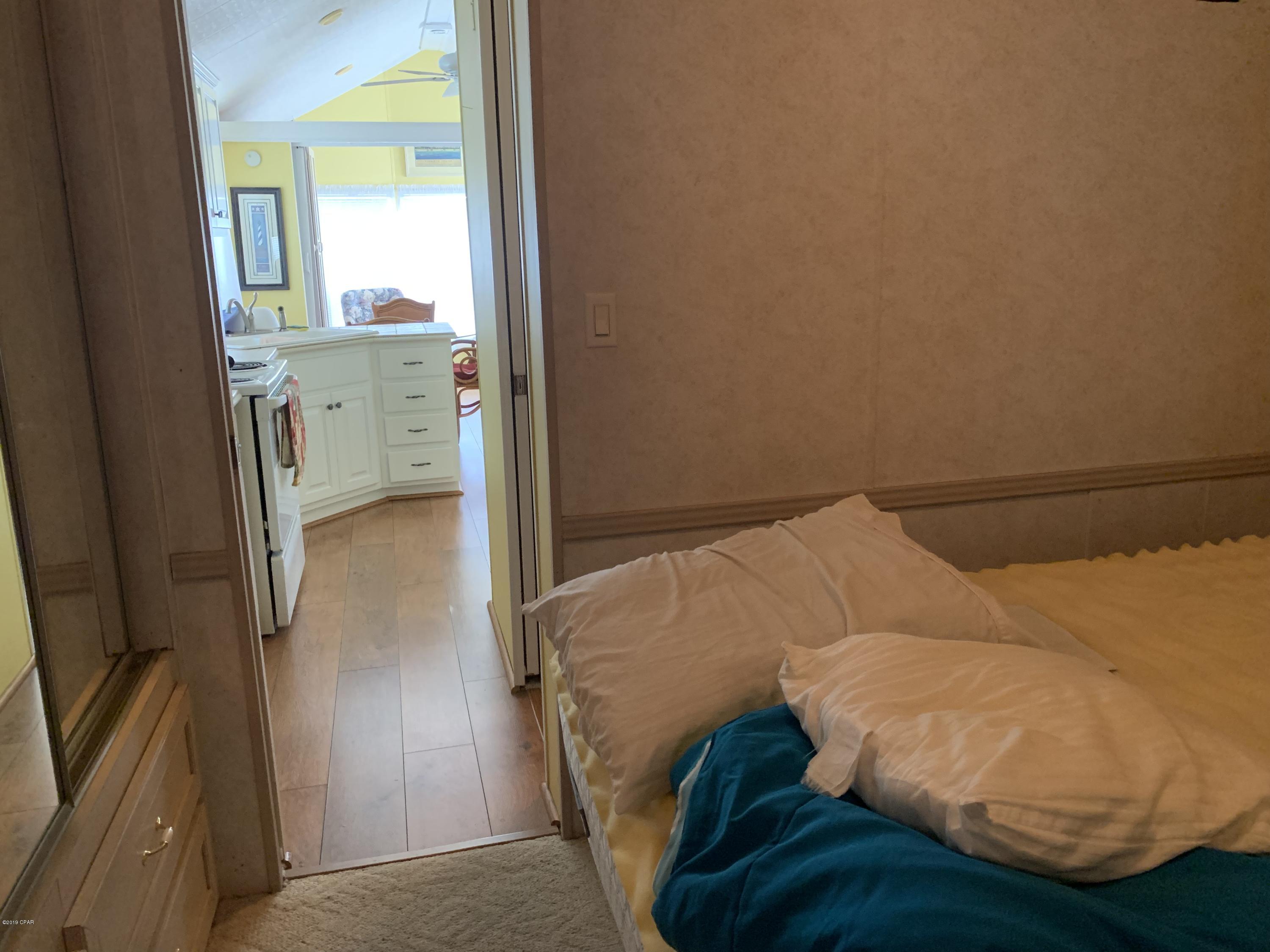 Emerald Pointe Resort - Residential Lease