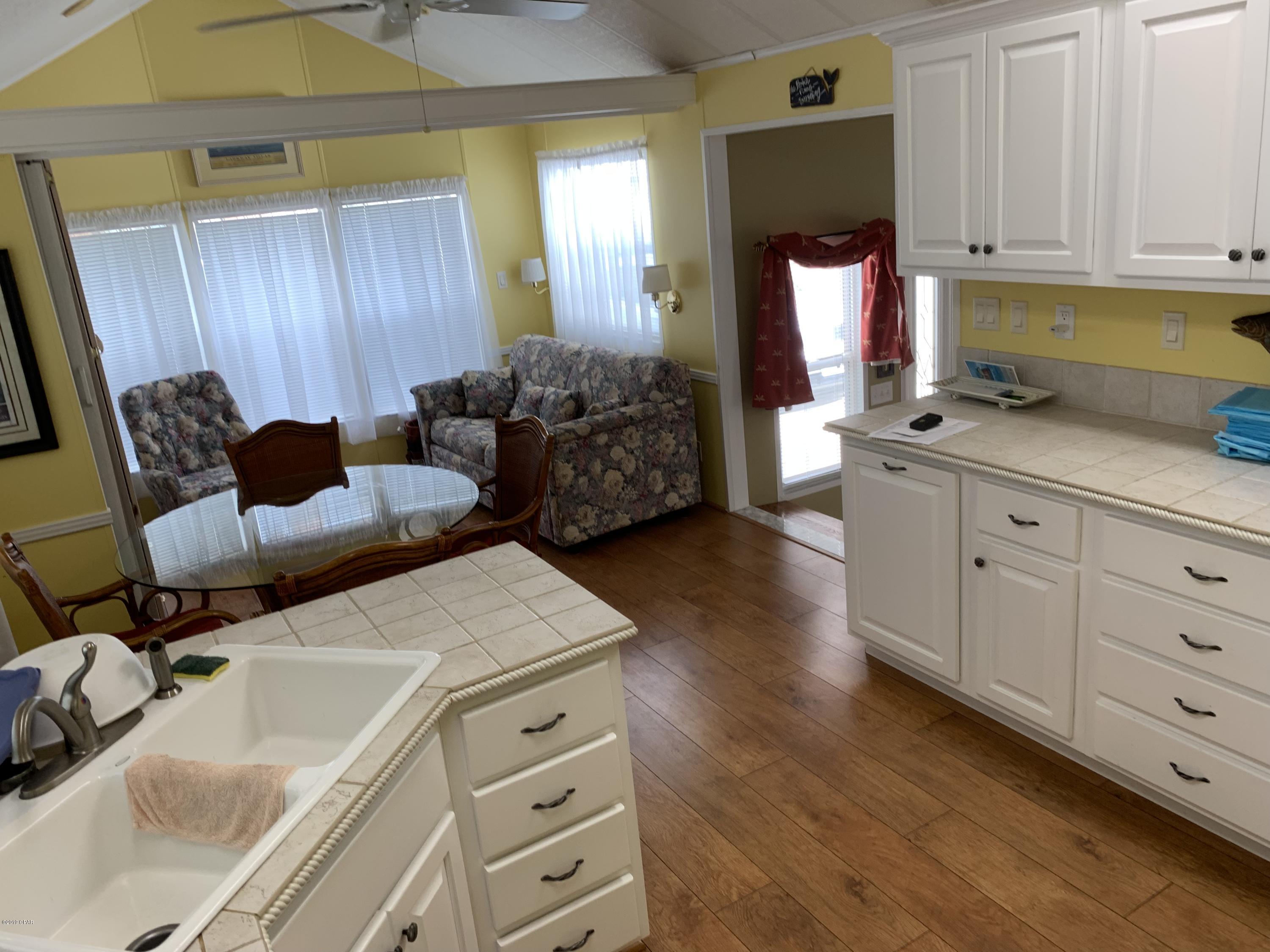 Emerald Pointe Resort - Residential Lease