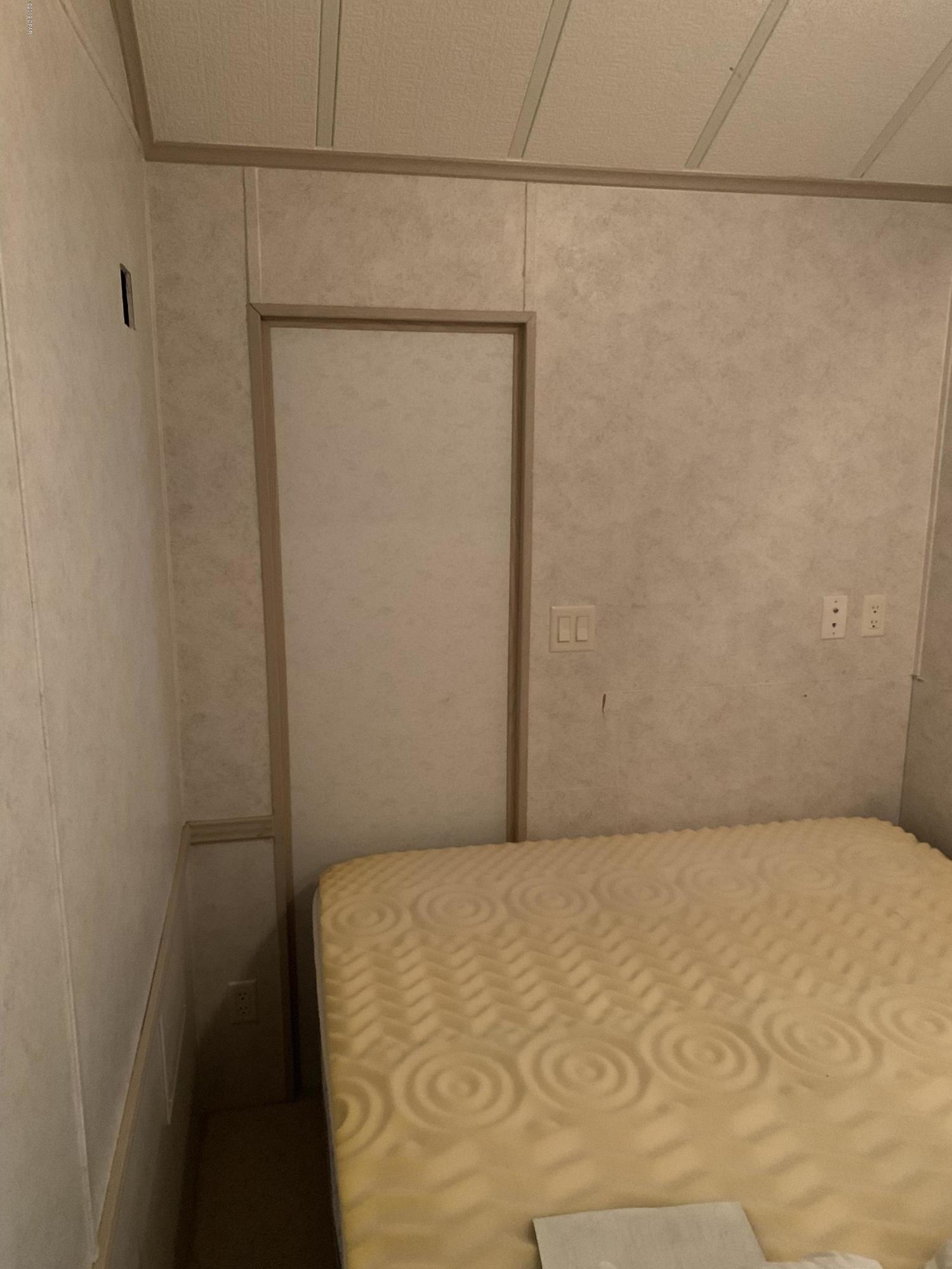 Emerald Pointe Resort - Residential Lease