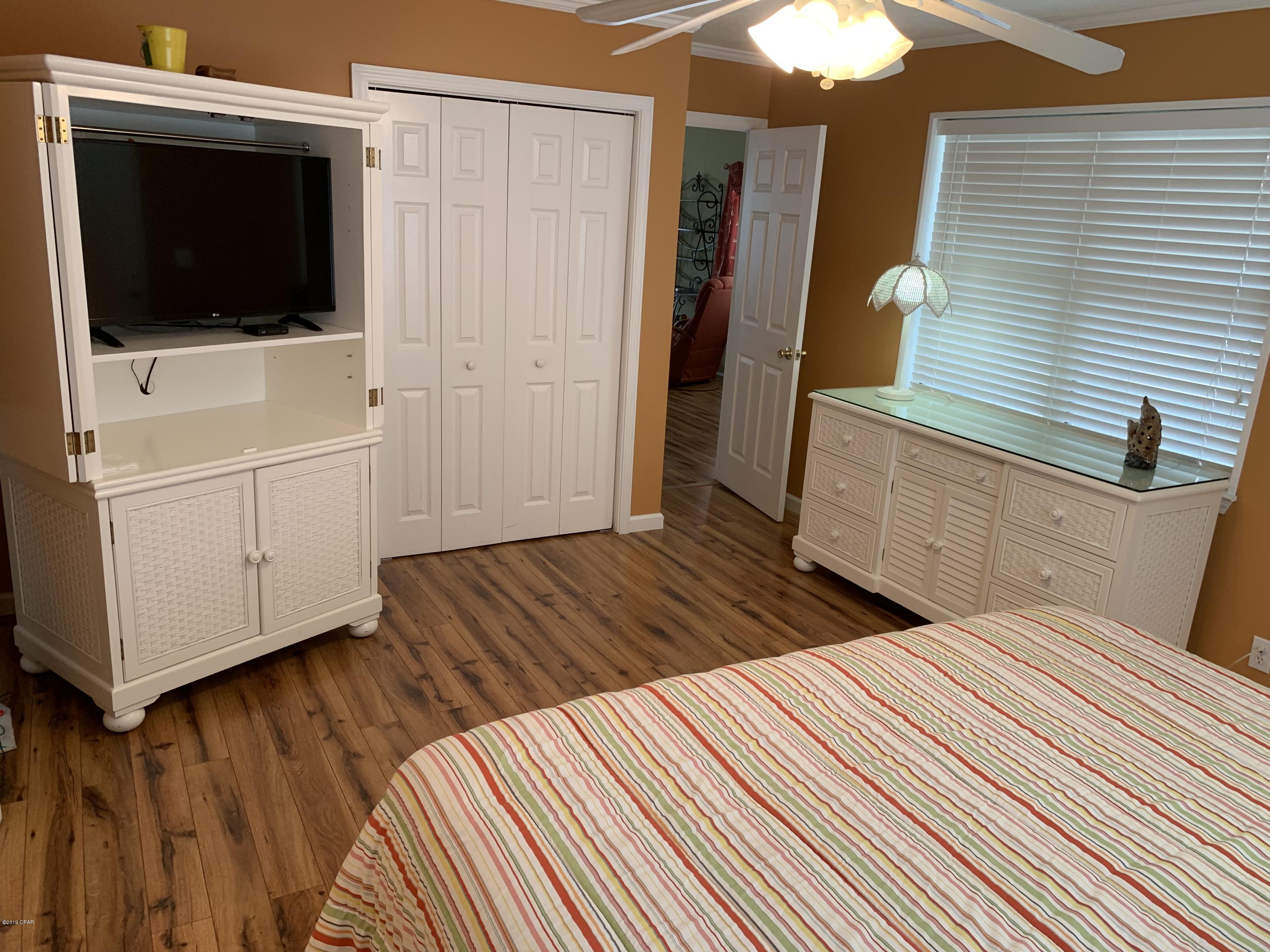 Emerald Pointe Resort - Residential Lease