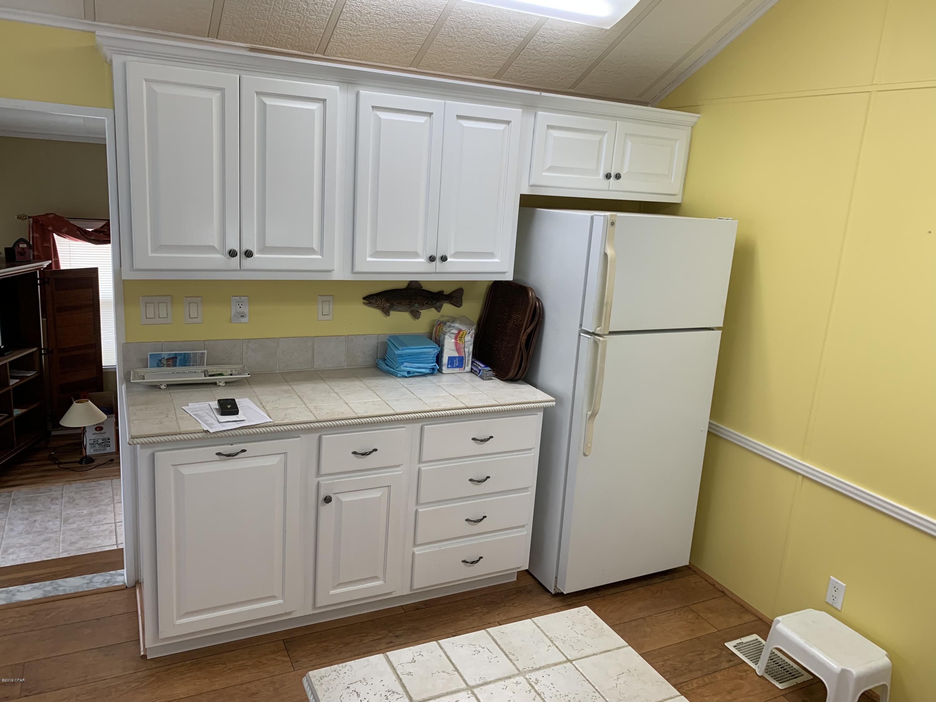Emerald Pointe Resort - Residential Lease