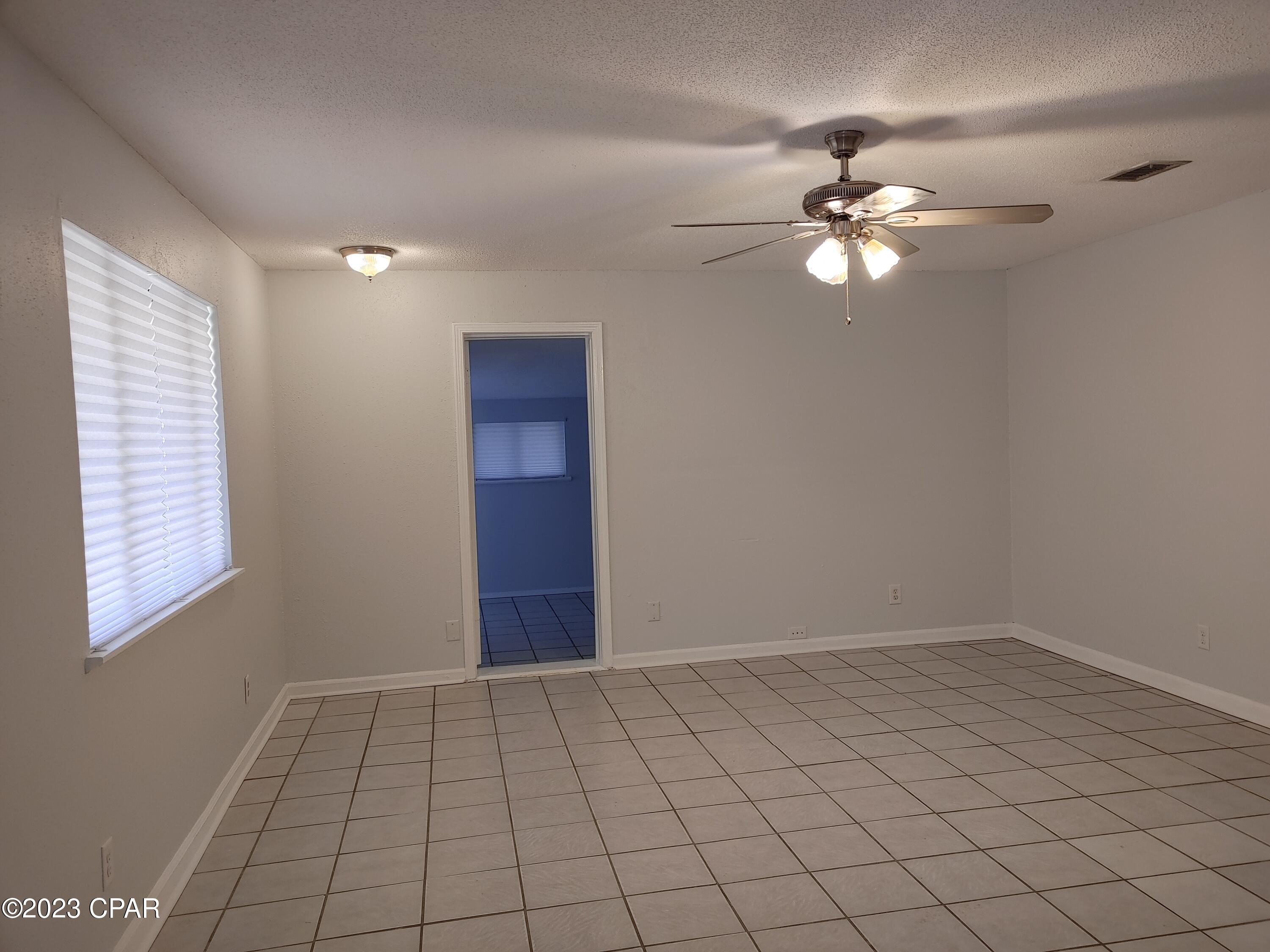 Holiday Beach Unit 8 - Residential Lease