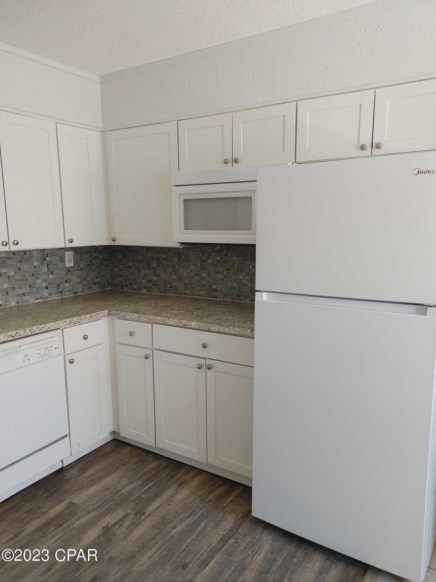 Holiday Beach Unit 8 - Residential Lease