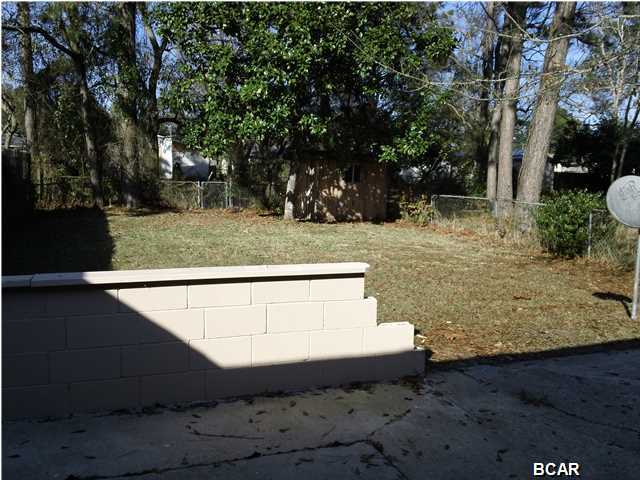 Pine Woods Add. - Residential Lease