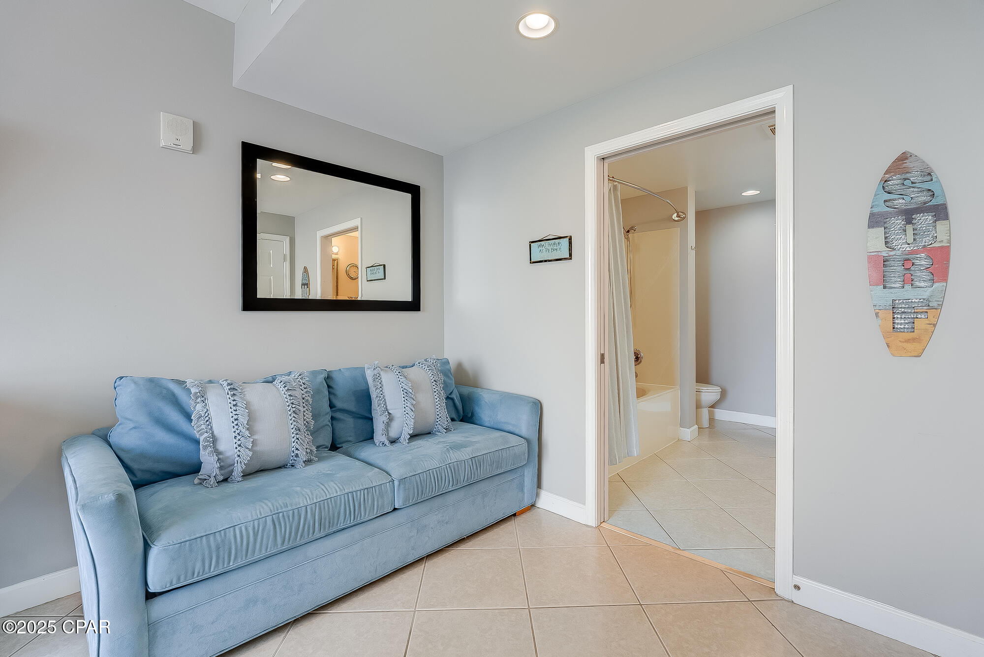 Splash Condo - Residential