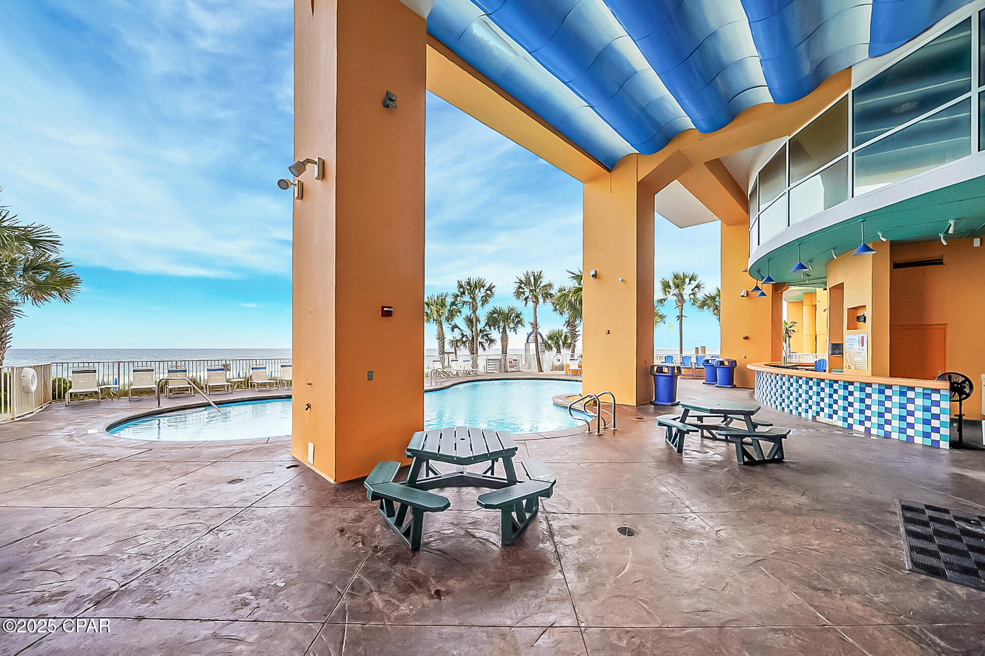 Splash Condo - Residential