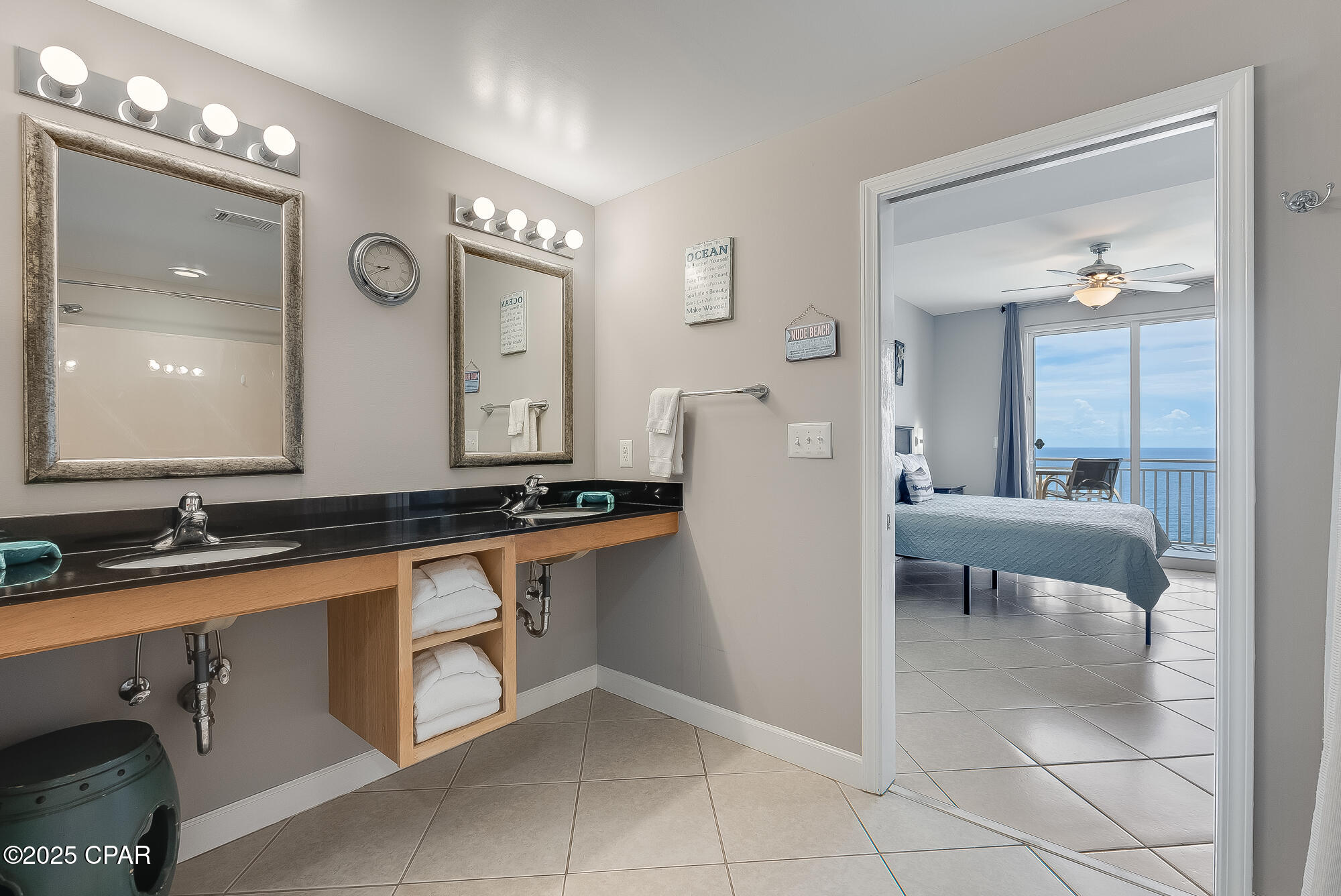 Splash Condo - Residential