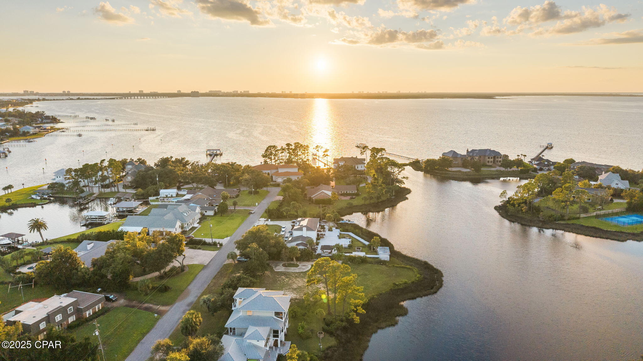 Kings Point - Land