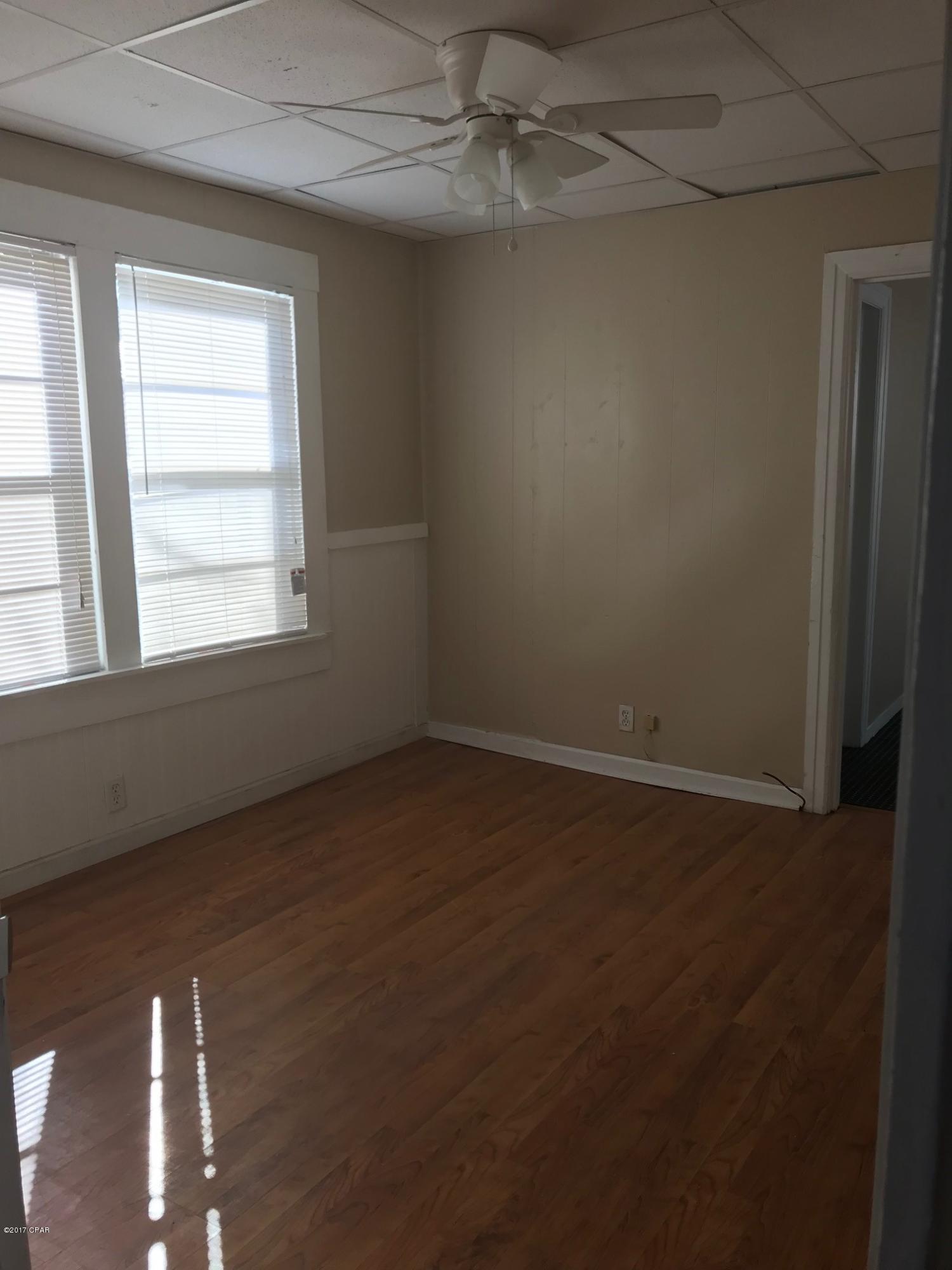 Fernwood Park - Residential Lease