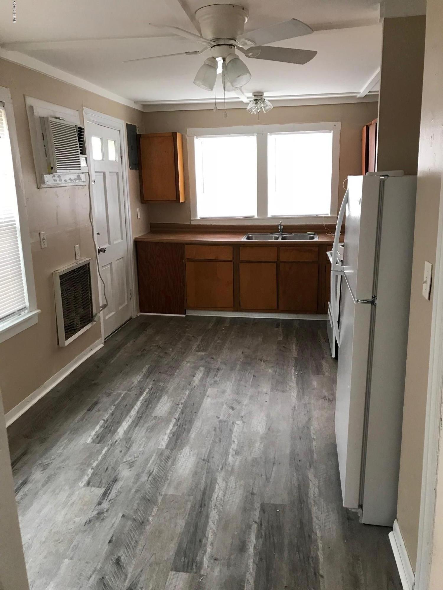 Fernwood Park - Residential Lease