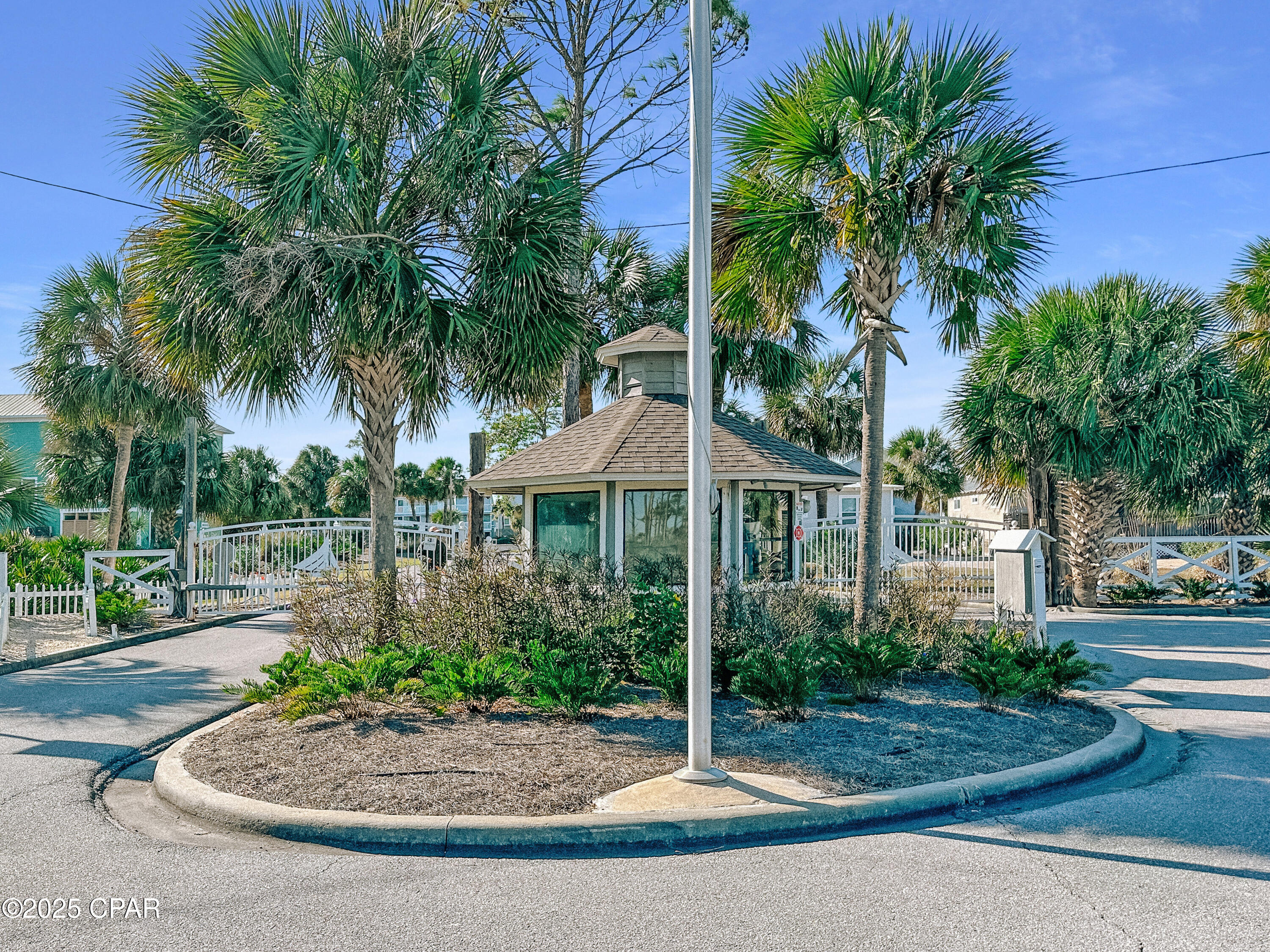 Barrier Dunes - Residential