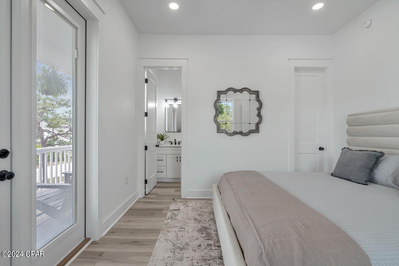 Gulf Shore Manor - Residential