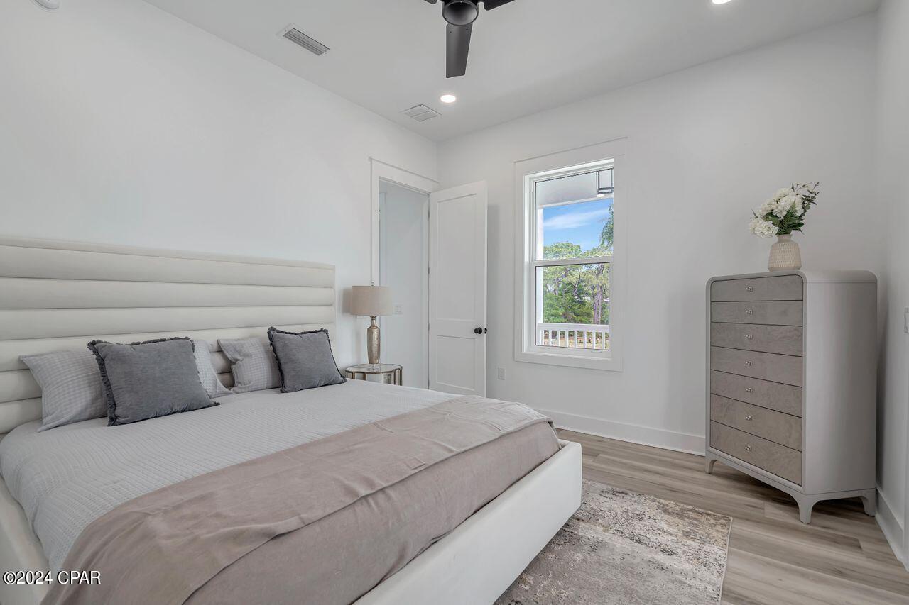 Gulf Shore Manor - Residential