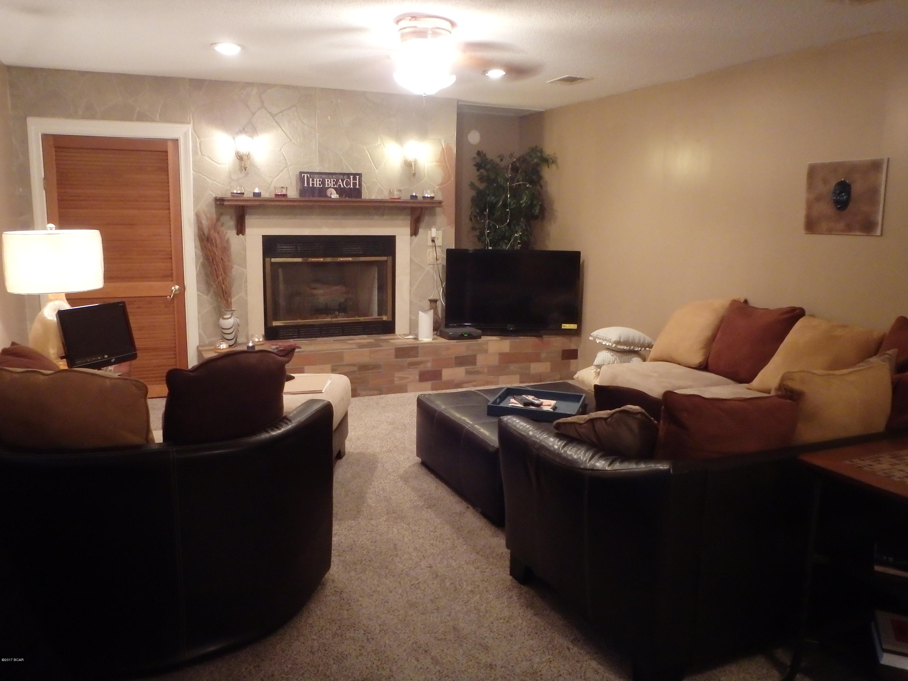 Pines 5th Add - Residential Lease