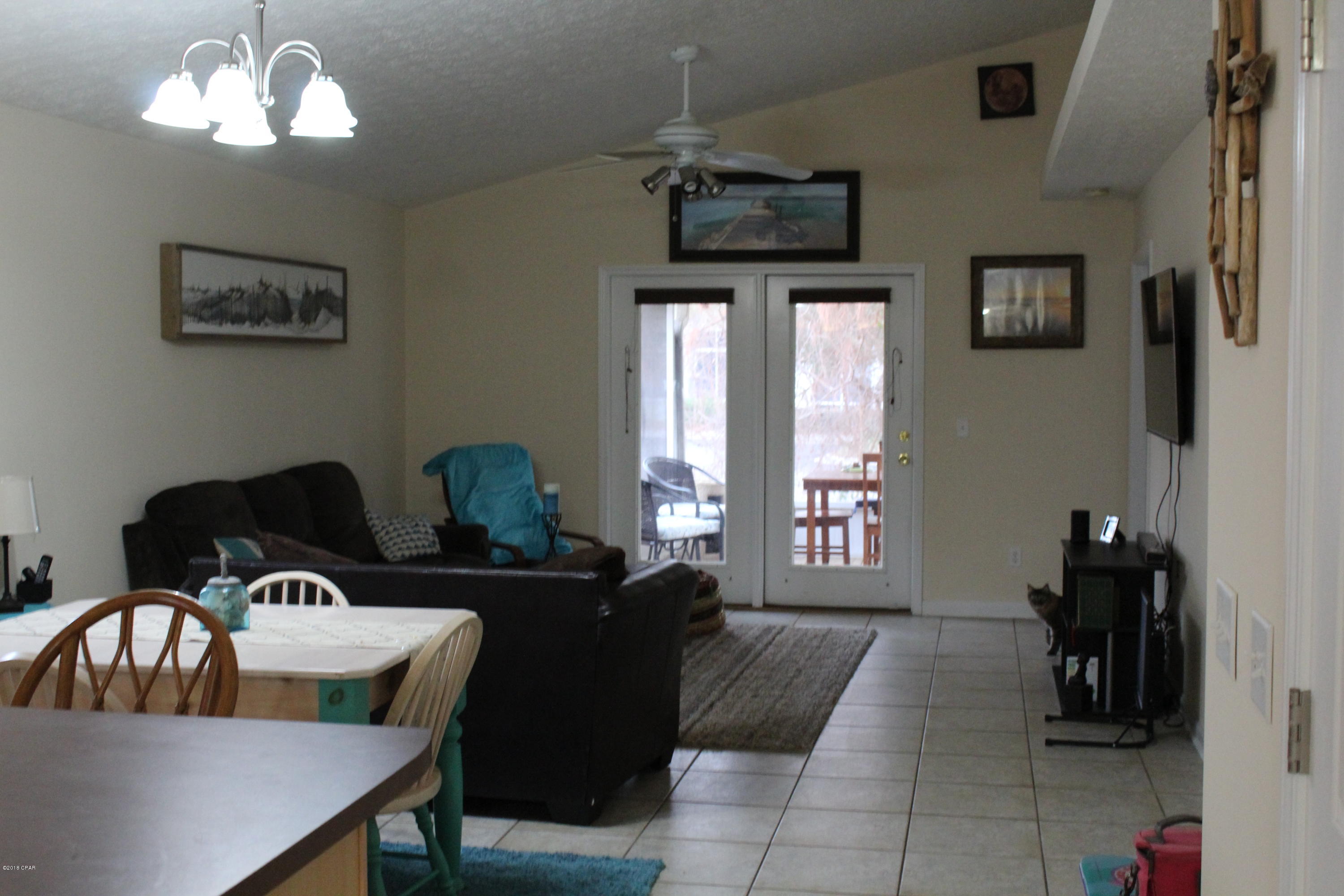Palm Cove Phase III - Residential Lease