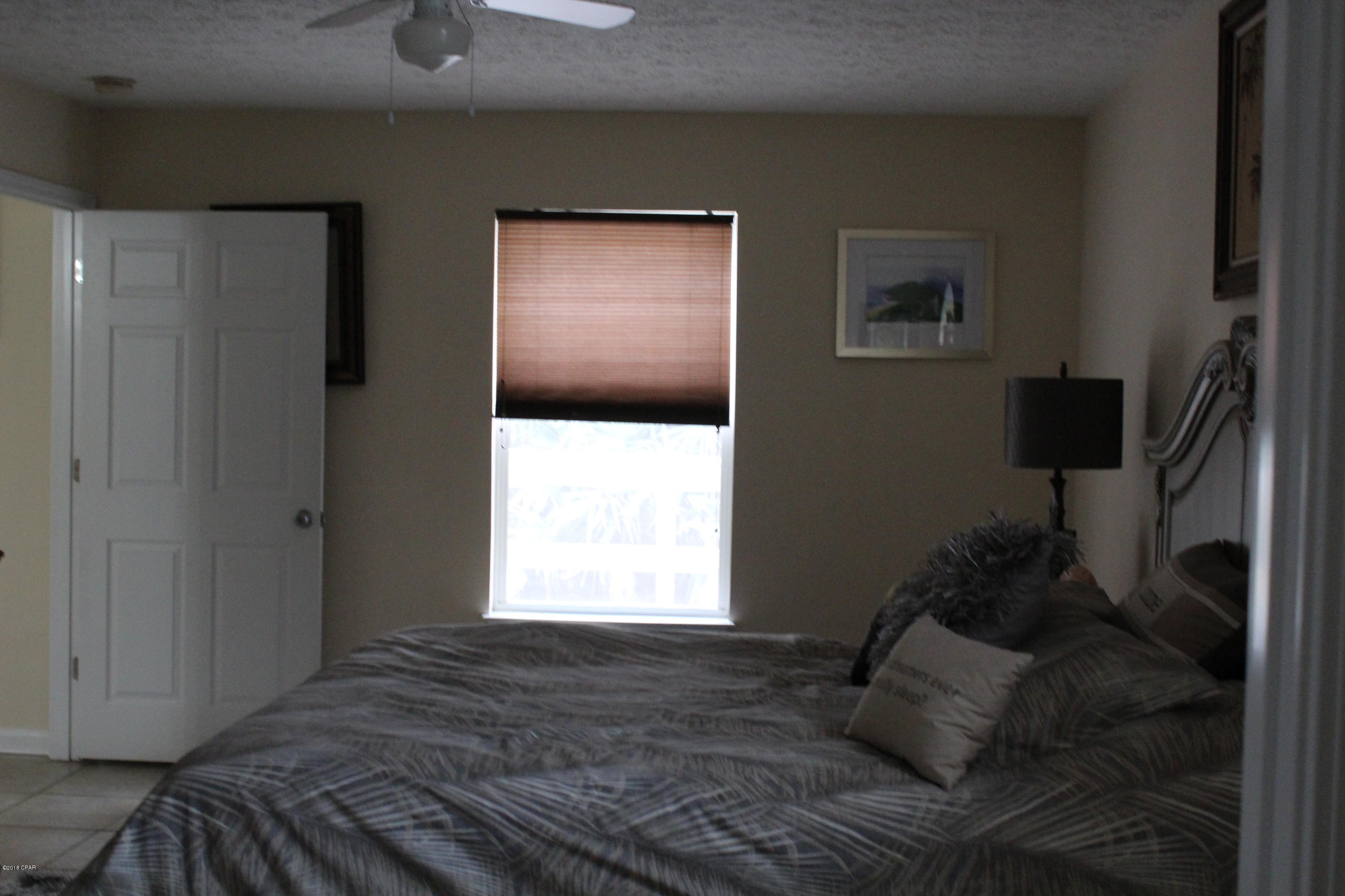 Palm Cove Phase III - Residential Lease