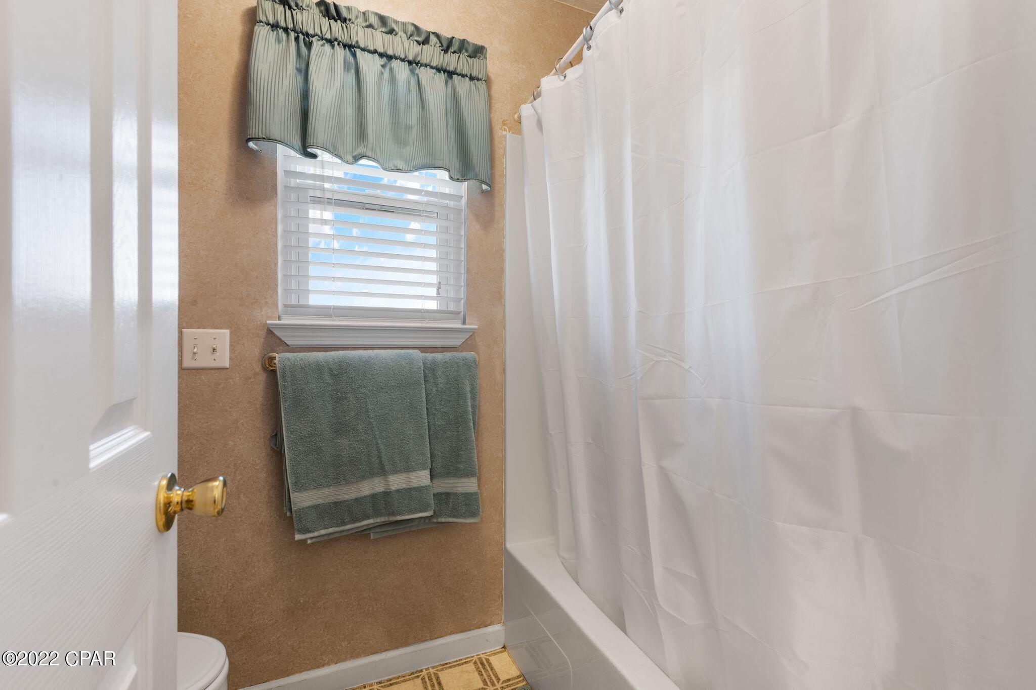Shadow Bay Unit 5 - Residential