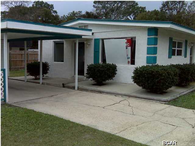 AVAILABLE FOR SALE OR LEASE - This very nice professional office building is on a high traffic 66 x 140 corner lot perfectly suited for a Real Estate office, trades, contractors, nail salon, insurance agency, chiropractor / medical office, title company, law office, etc. Lots of parking. Seller may leave phone system and/or furniture with right offer. Whole office is CAT wired for computers, alarm in place, handicap accessible bathroom -- Large 5'X 8' wired in Lighted sign conveys. PRICED TO SELL QUICKLY! Seller is listing Broker. All sizes approximate SQFT taken from tax records. Possible owner financing available.