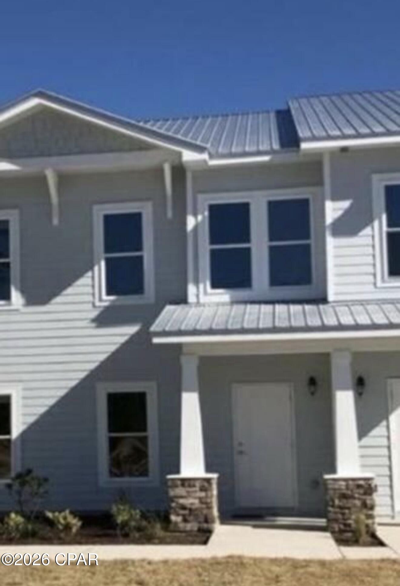 Like-new and well maintained, this 3-bedroom, 2.5-bath home offers a functional layout and low-maintenance living in one of Freeport's fastest-growing areas. Ideal as a primary residence, second home, or long-term investment, the property provides convenient access to Hwy 331, local schools, shopping, and dining, while being just a short drive to the beaches of Scenic 30A. Located in a quiet community with new and expanding amenities, this home combines comfort, location, and value.