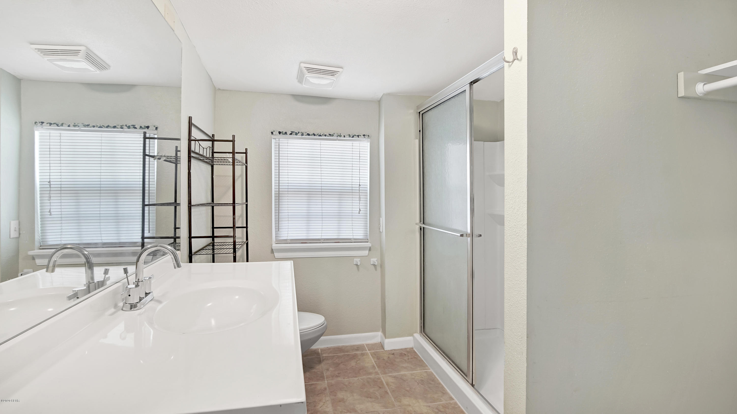 Hutchison's 1st To Bahama Bch - Residential