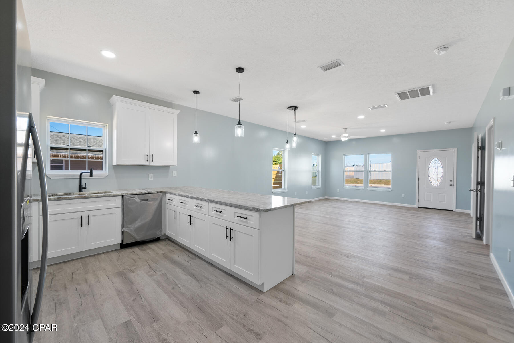 Pine View Add. Unrec - Residential