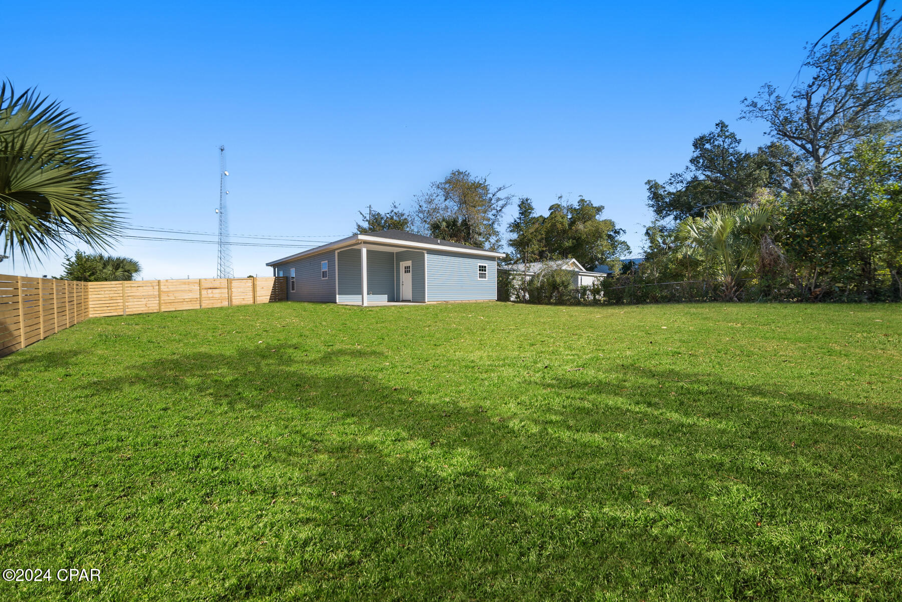 Pine View Add. Unrec - Residential
